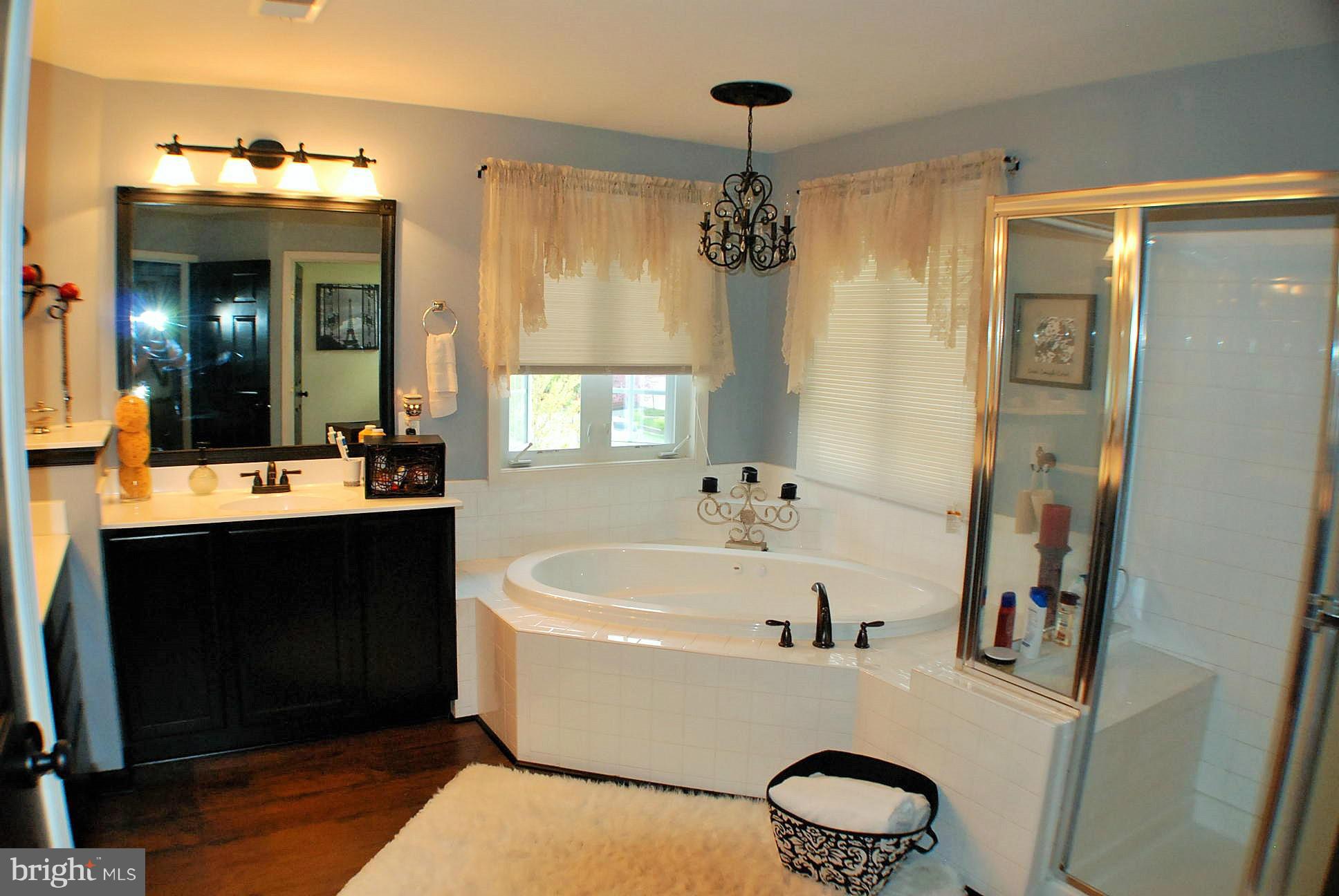 THE VILLAGE OF WASHINGTON TRAIL - Residential