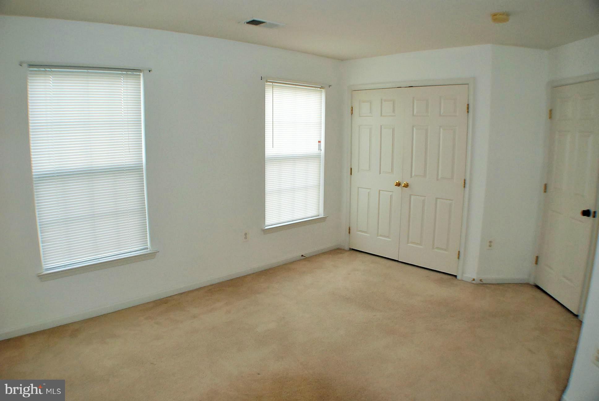 THE VILLAGE OF WASHINGTON TRAIL - Residential