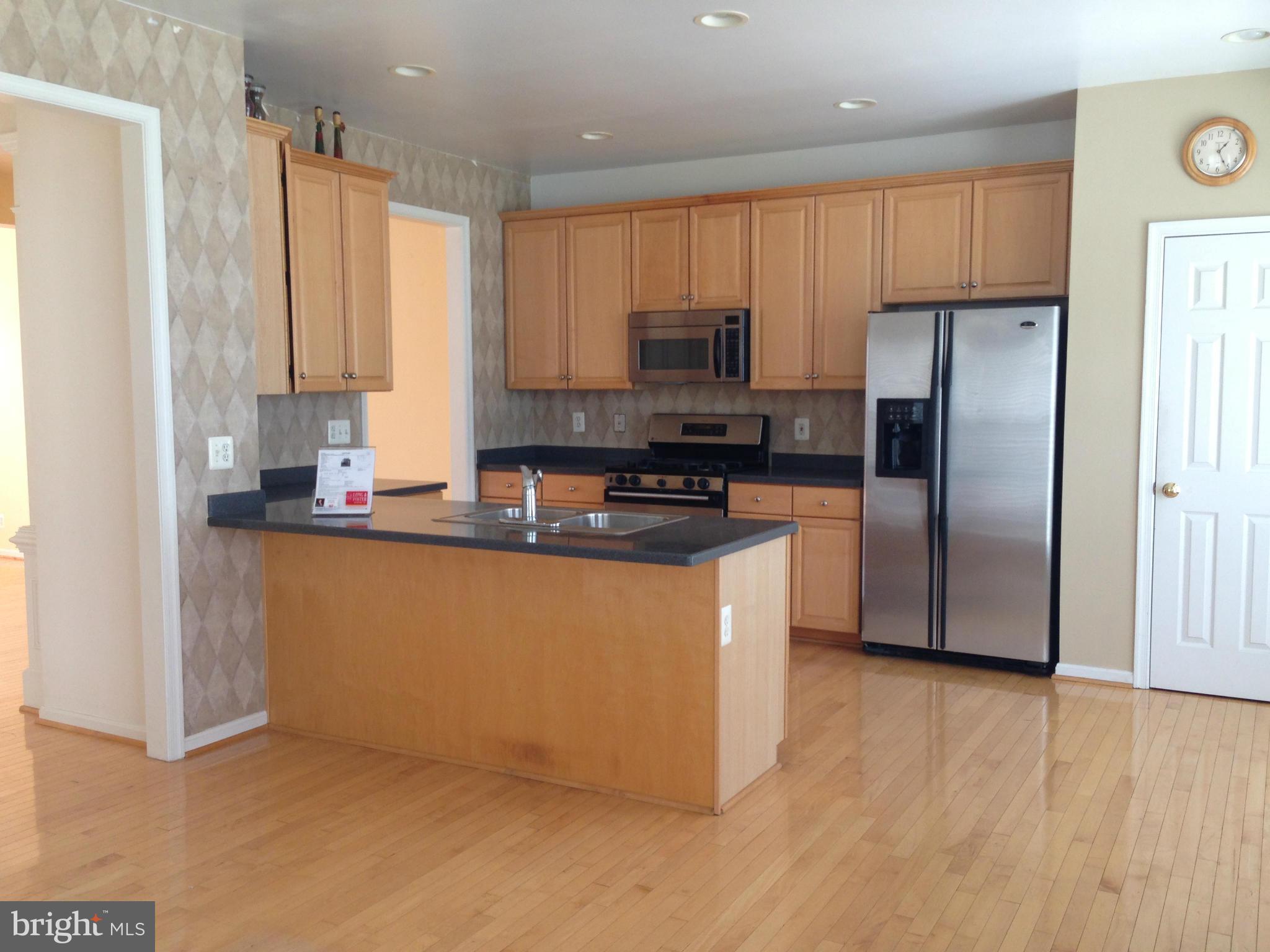 LOUDOUN PARKWAY CENTER - Residential Lease