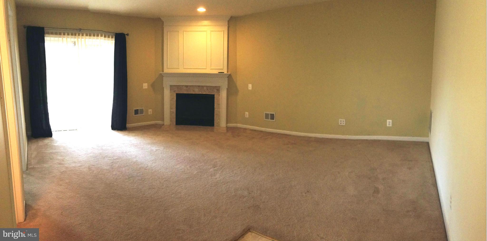 LOUDOUN PARKWAY CENTER - Residential Lease