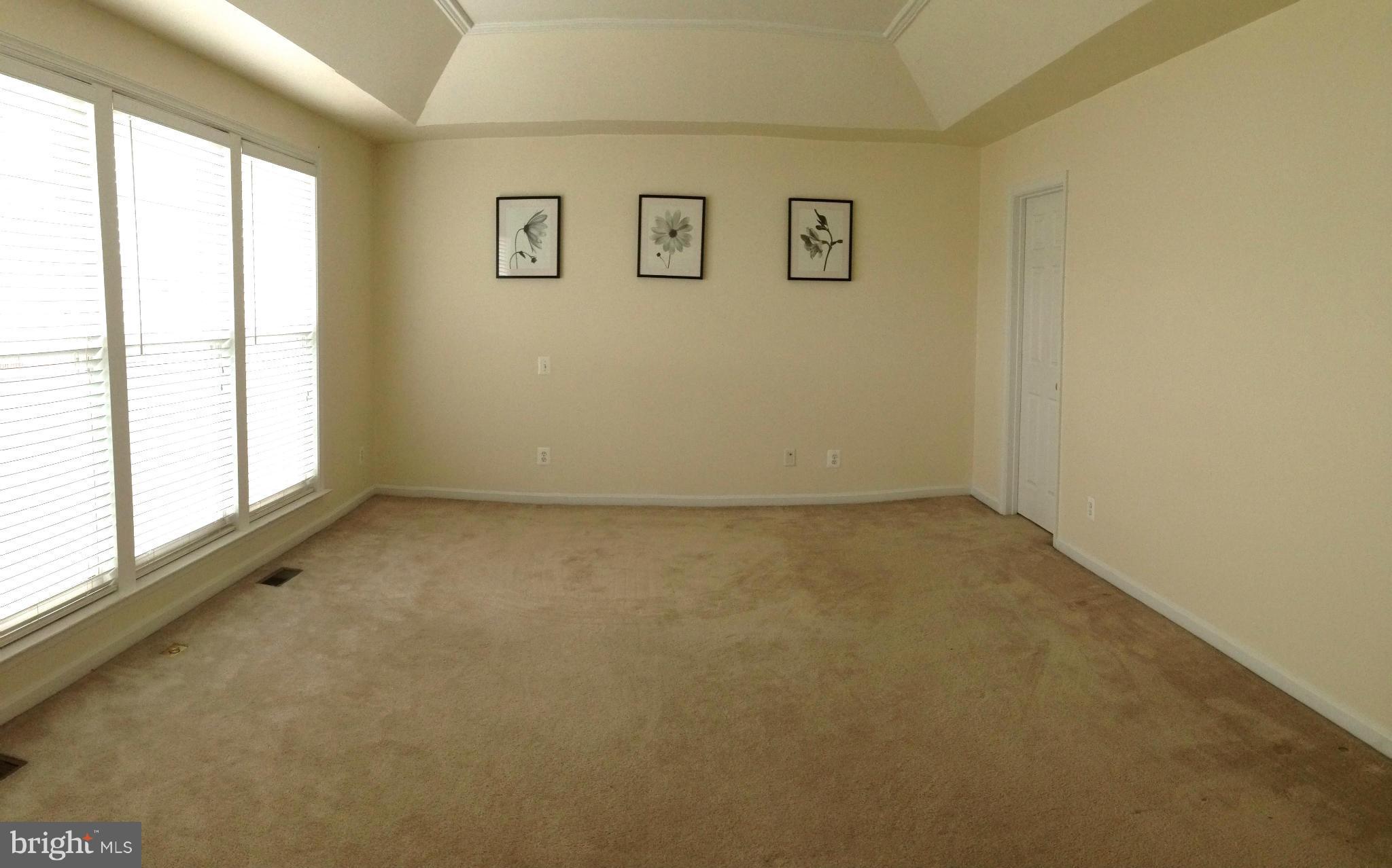 LOUDOUN PARKWAY CENTER - Residential Lease
