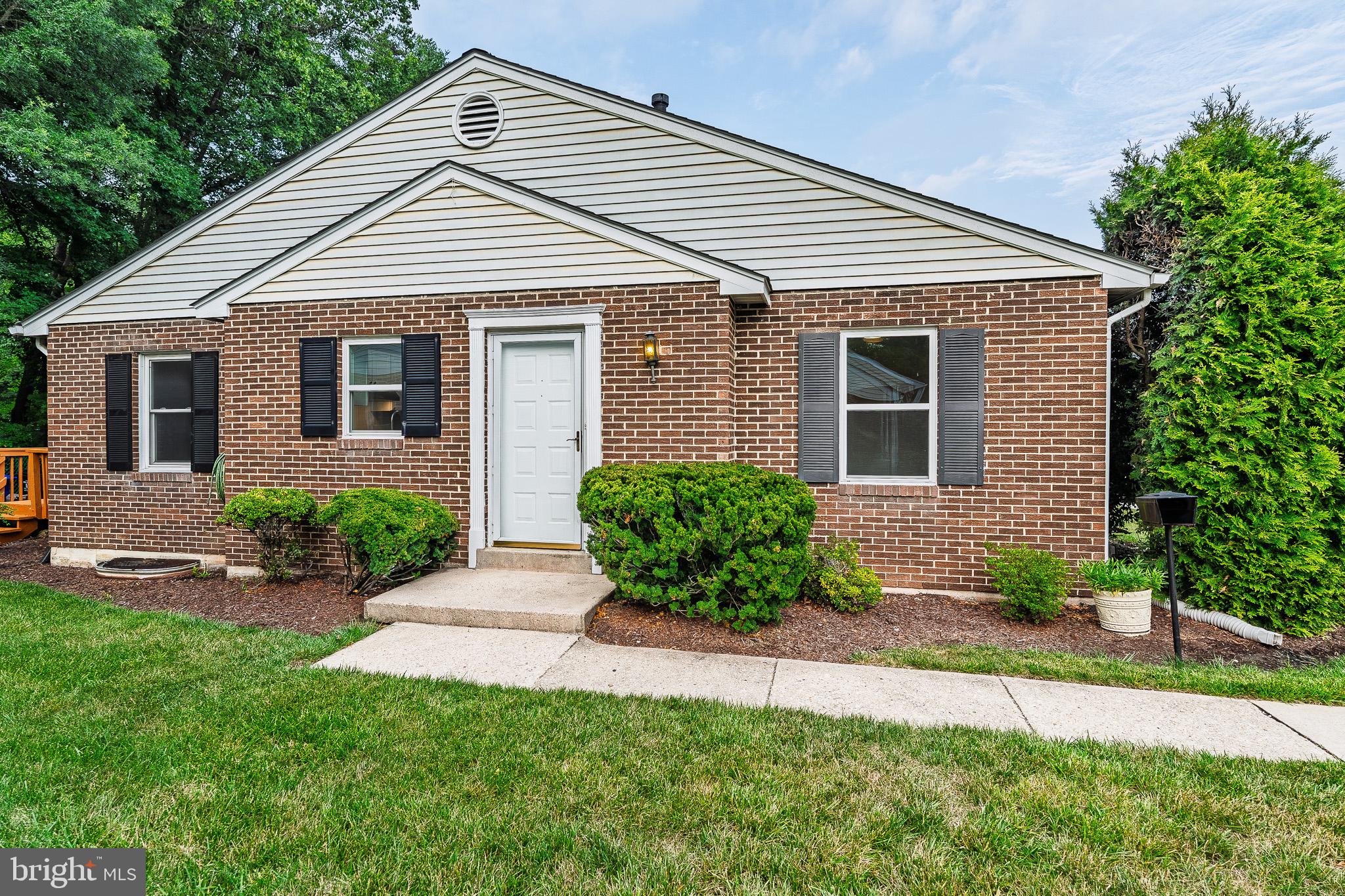 15116 LAUREL OAKS LANE 4