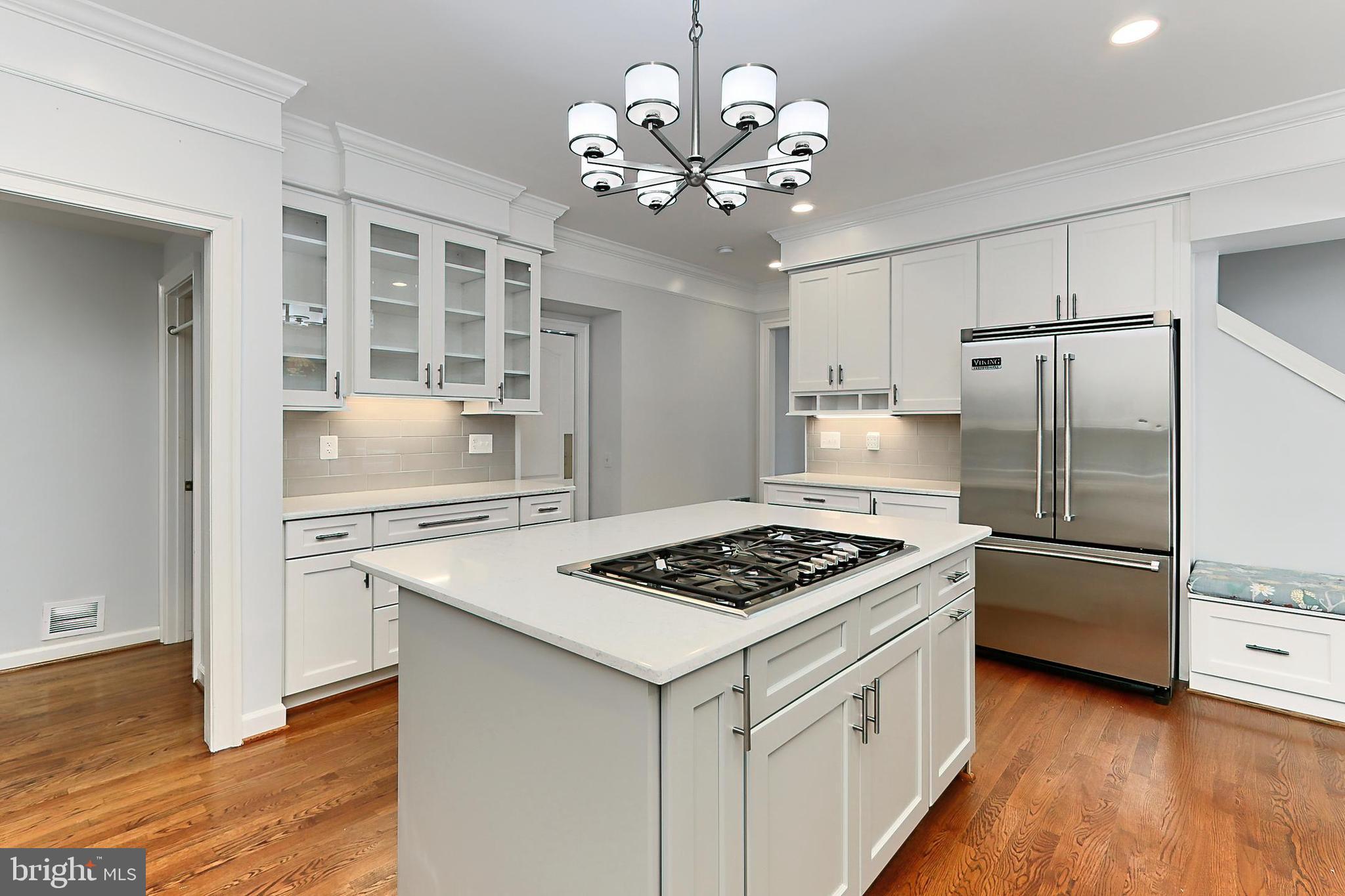 FALLS POINTE - Residential