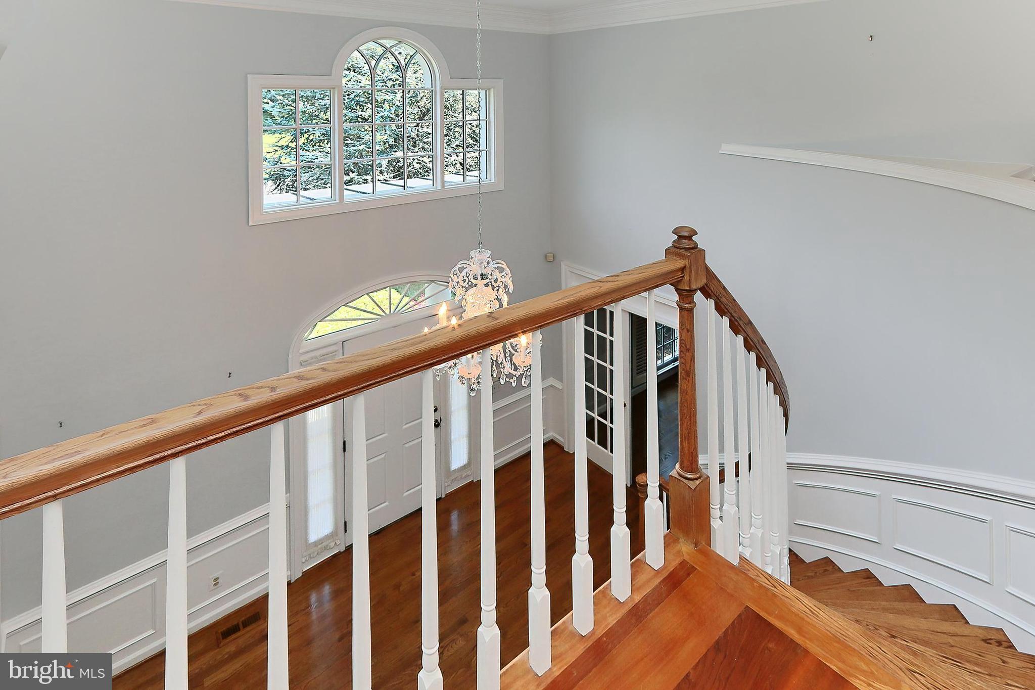 FALLS POINTE - Residential