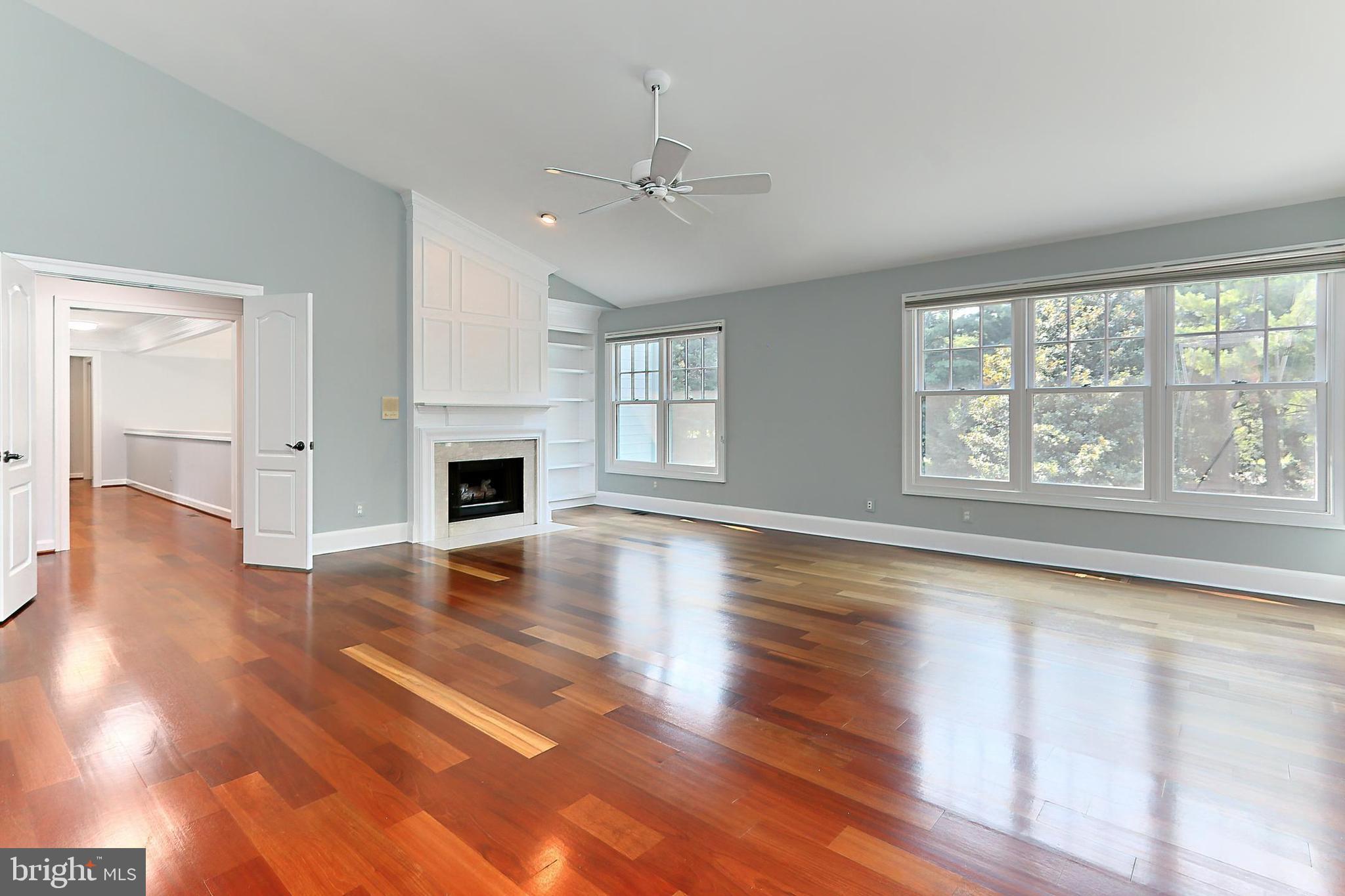 FALLS POINTE - Residential