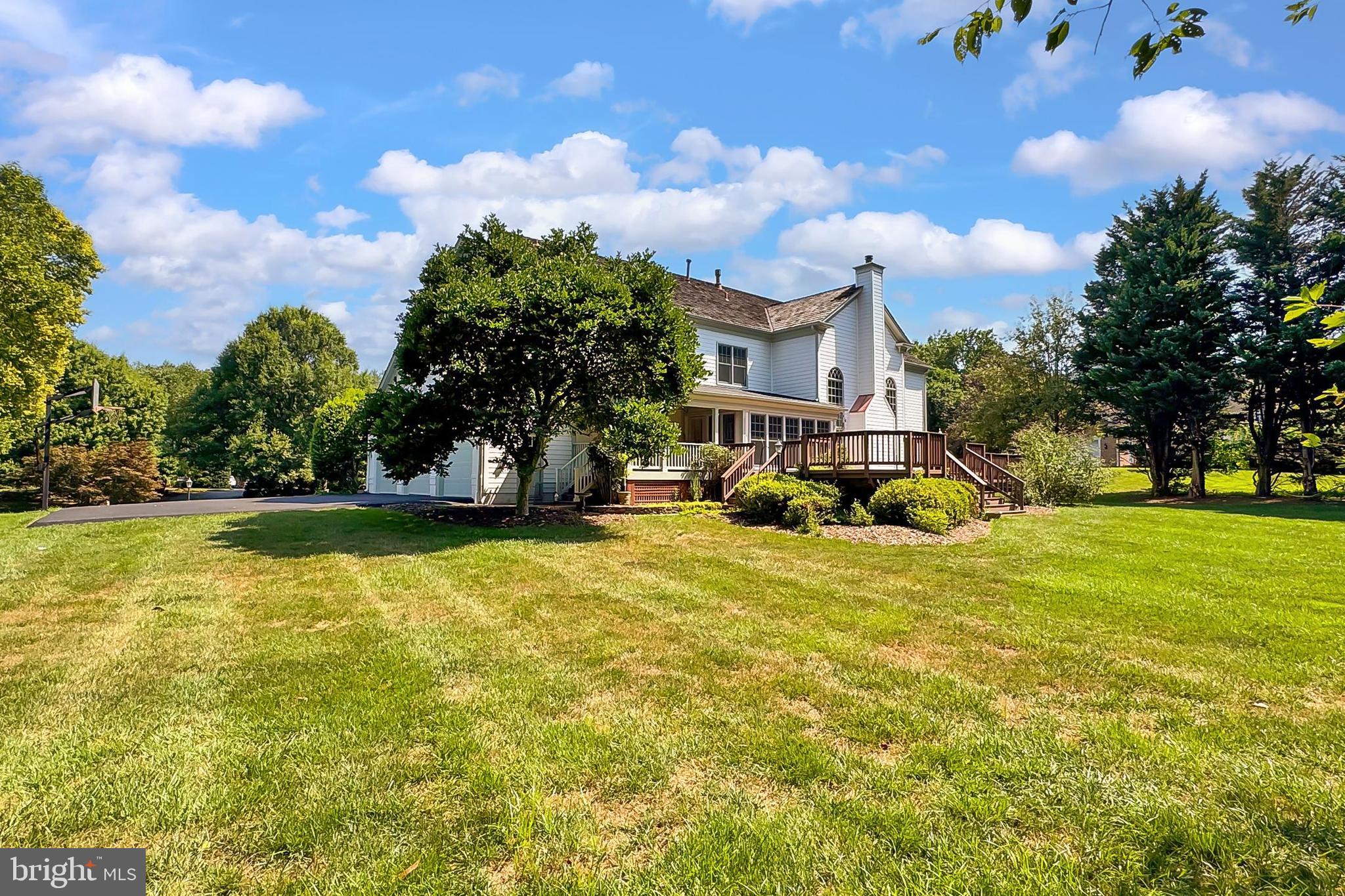 FALLS POINTE - Residential