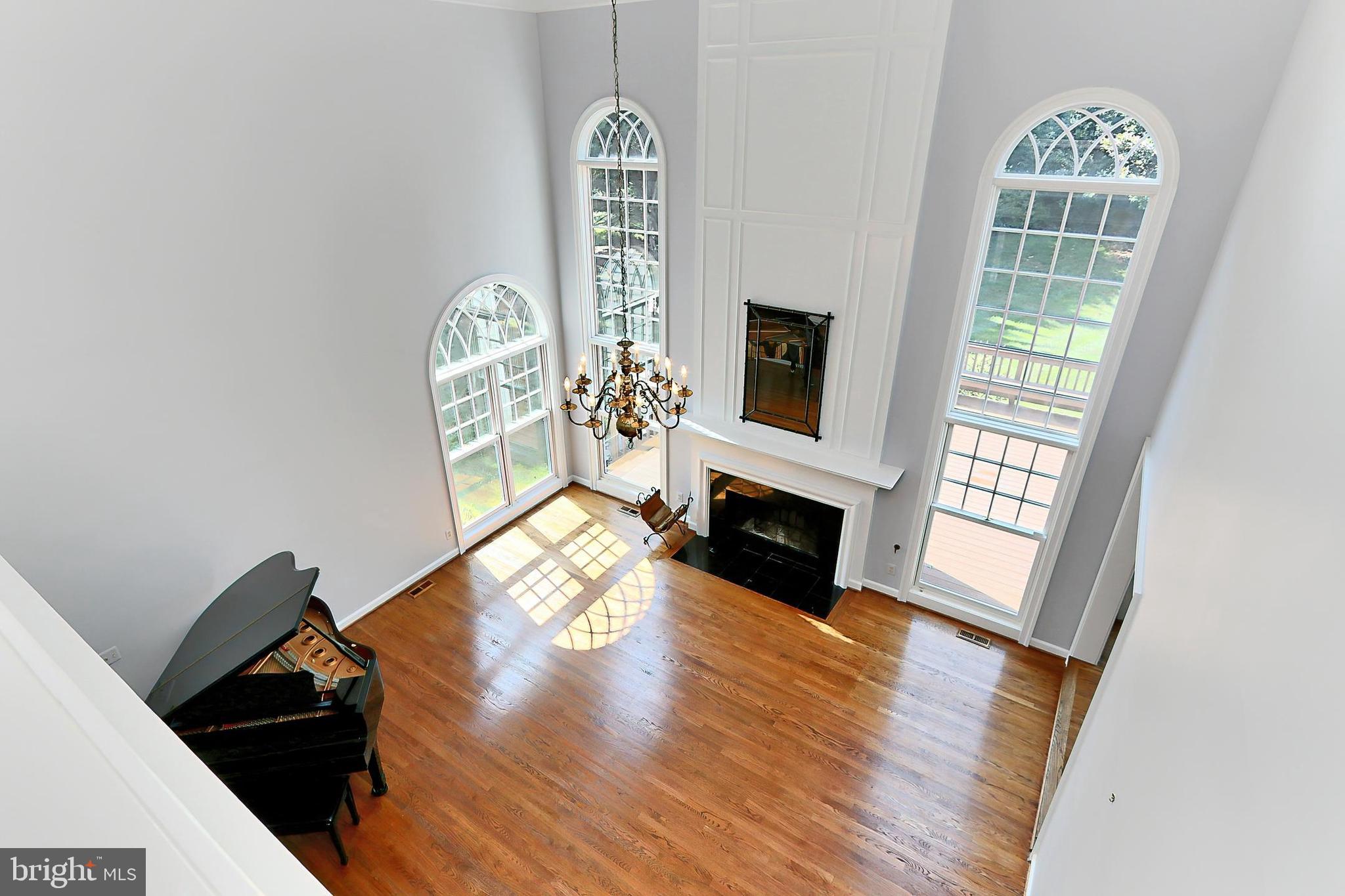 FALLS POINTE - Residential