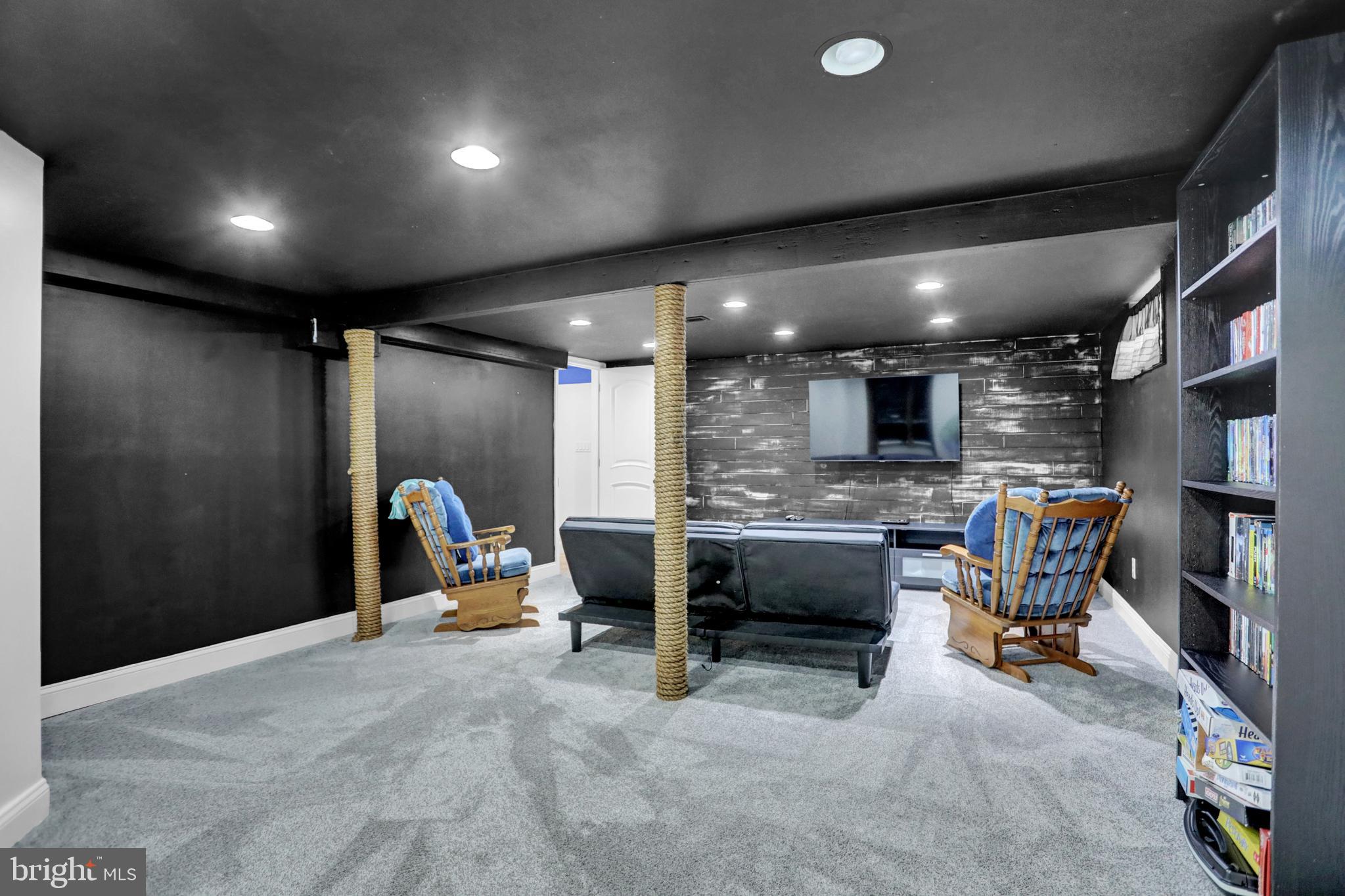 LONG BAR HARBOR - Residential