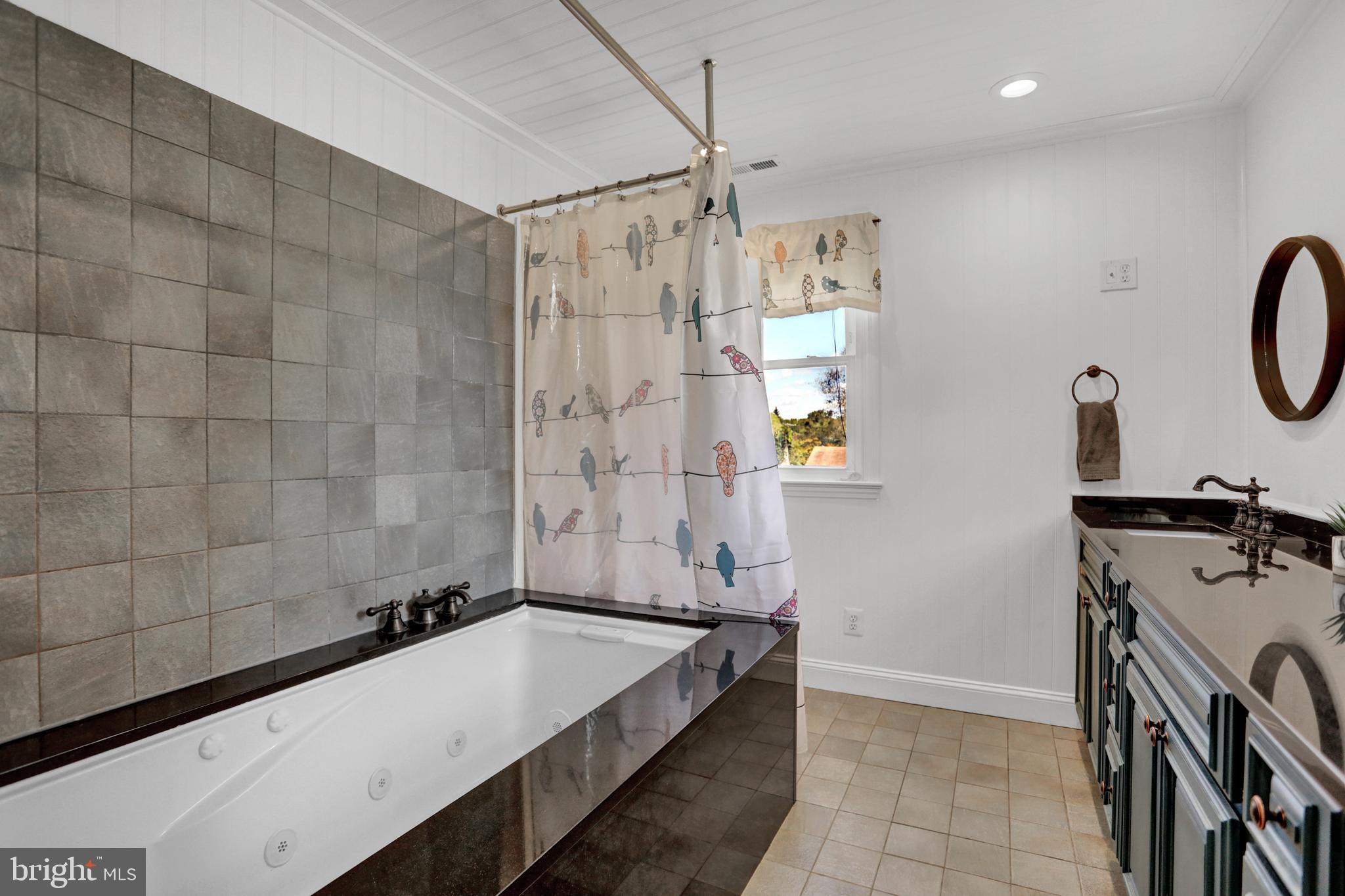 LONG BAR HARBOR - Residential