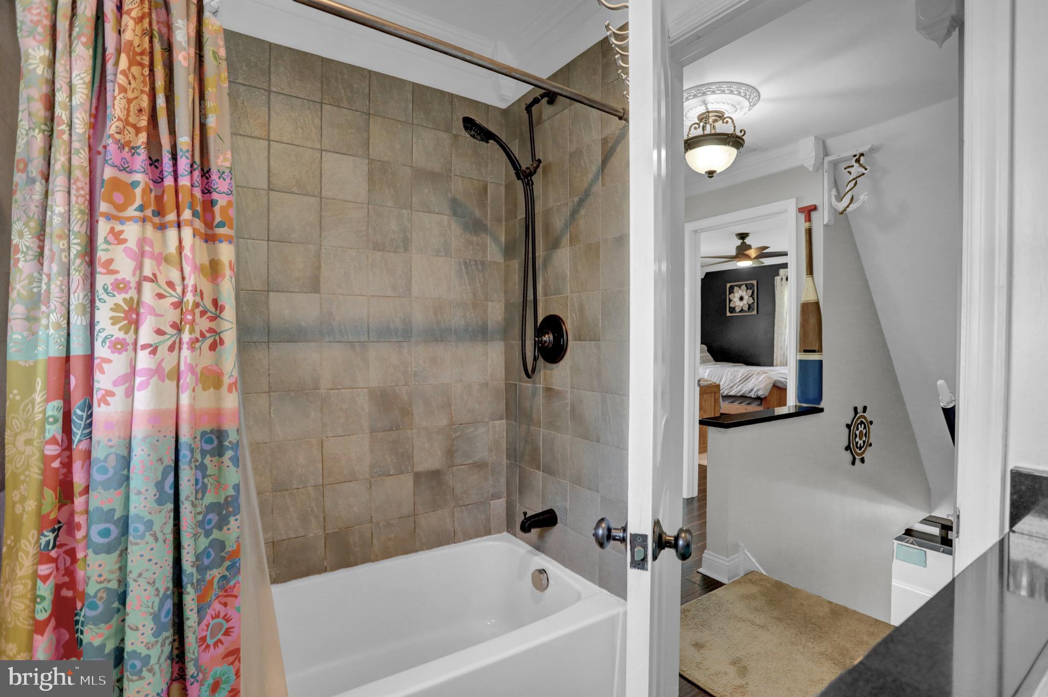 LONG BAR HARBOR - Residential