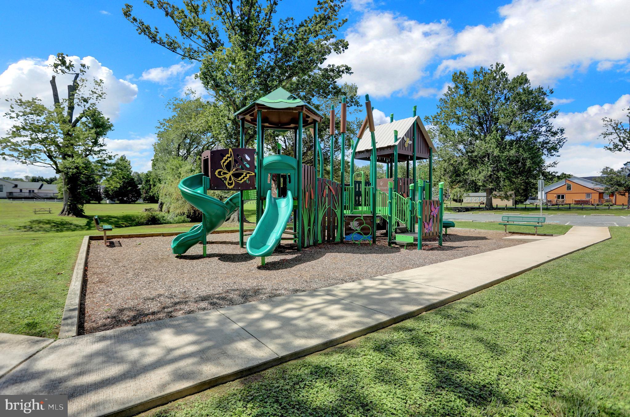 LONG BAR HARBOR - Residential