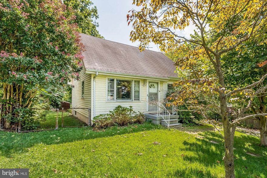 *** SIMPLY WONDERFUL! *** MOVE RIGHT INTO THIS BEAUTIFUL HOME W/LOVELY HARDWOOD FLOORS THROUGHOUT AND A FULL BATH ON EACH LEVEL. LARGE LIVING ROOM  & FORMAL DINING ROOM.  BRIGHT & CHARMING KITCHEN W/ALL APPLS (INCL NEW DISPOSAL), PLENTY OF COUNTER SPACE & LOTS OF CABINETS.  CONVENIENT MAIN LEVEL BEDROOM & FULL BATH. 2 SPACIOUS BEDROOMS ON 2ND LEVEL & A FULL BATH.  FULLY FINISHED LOWER LEVEL W/LAMINATE FLOORING, EXPOSED CEILING, SERVICE BAR, FULL BATH, LAUNDRY &OUTSIDE ENTRANCE.  RECENT A/C COMPRESSOR. LOVELY LANDSCAPED LOT W/PATIO, 2 SHEDS & DRIVEWAY/PARKING PAD. ** TRULY A GREAT BUY! **