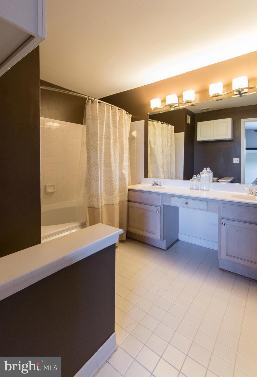 WILLOUGHBYS RIDGE - Residential