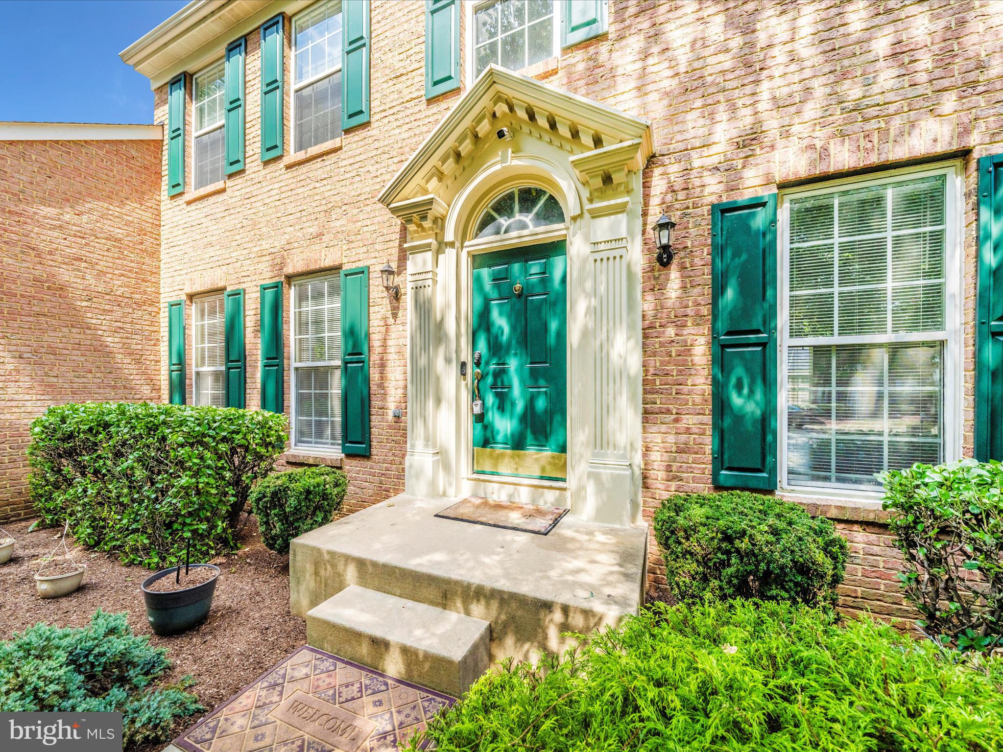 2307 NICOL CIRCLE
