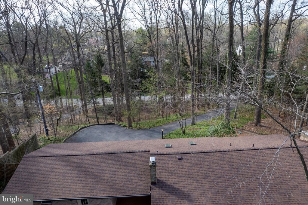 listing image 82