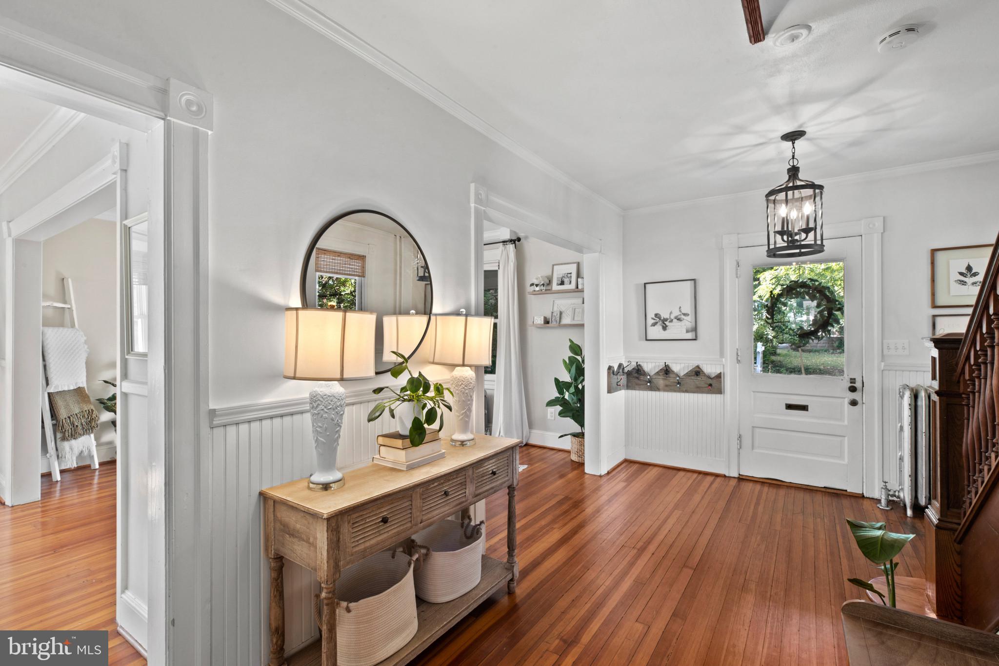 124 ROSEWOOD AVENUE