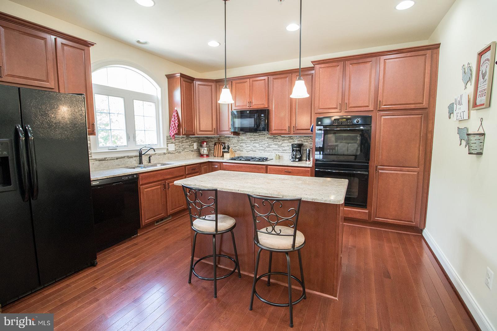 ESTATES AT JOY CHAPEL - Residential