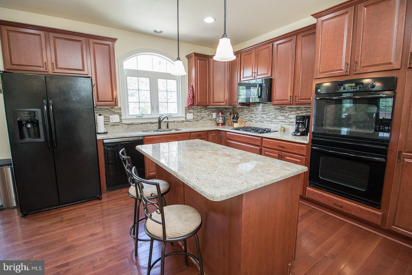 ESTATES AT JOY CHAPEL - Residential