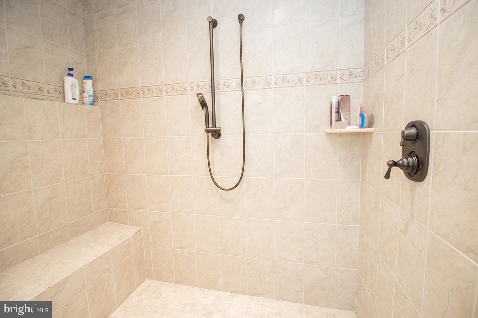 ESTATES AT JOY CHAPEL - Residential