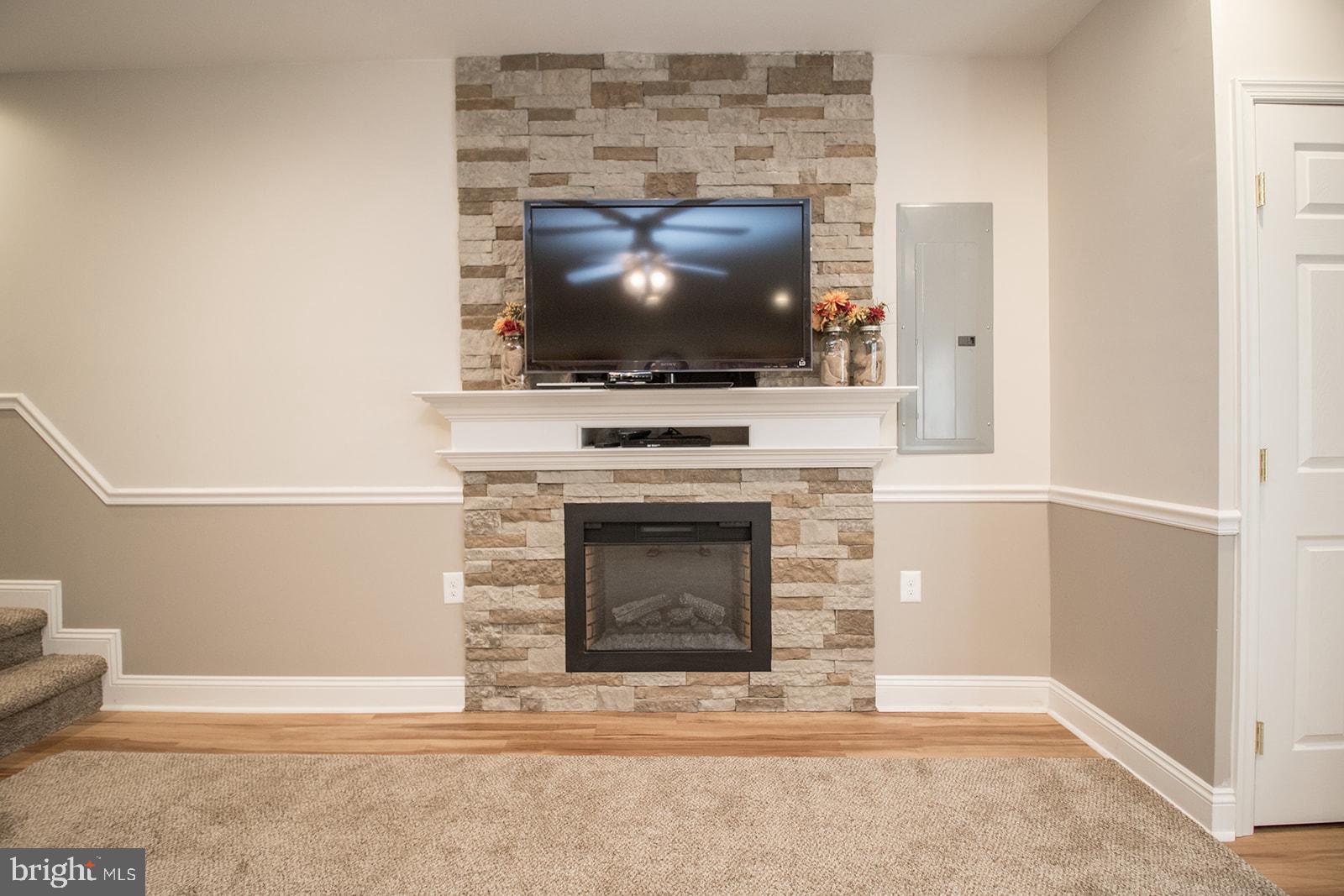 ESTATES AT JOY CHAPEL - Residential