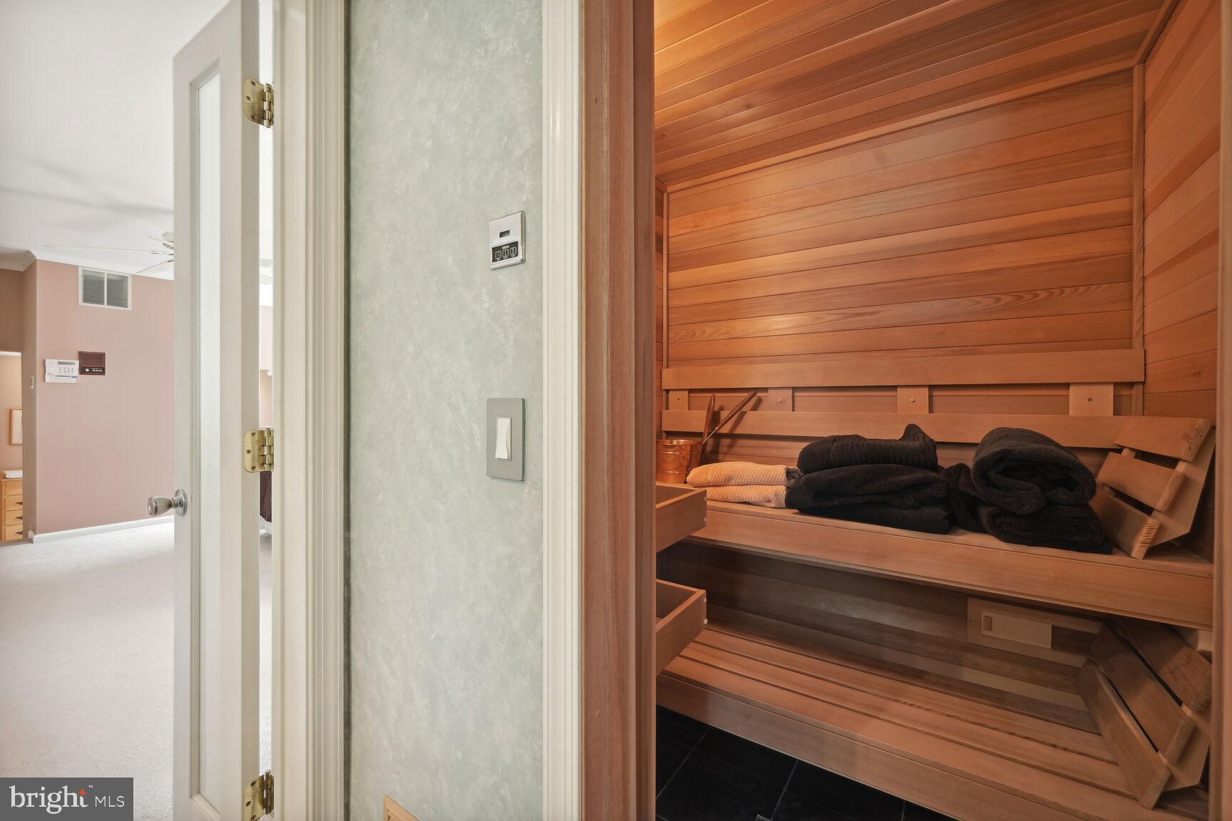 QUAINT ACRES - Residential