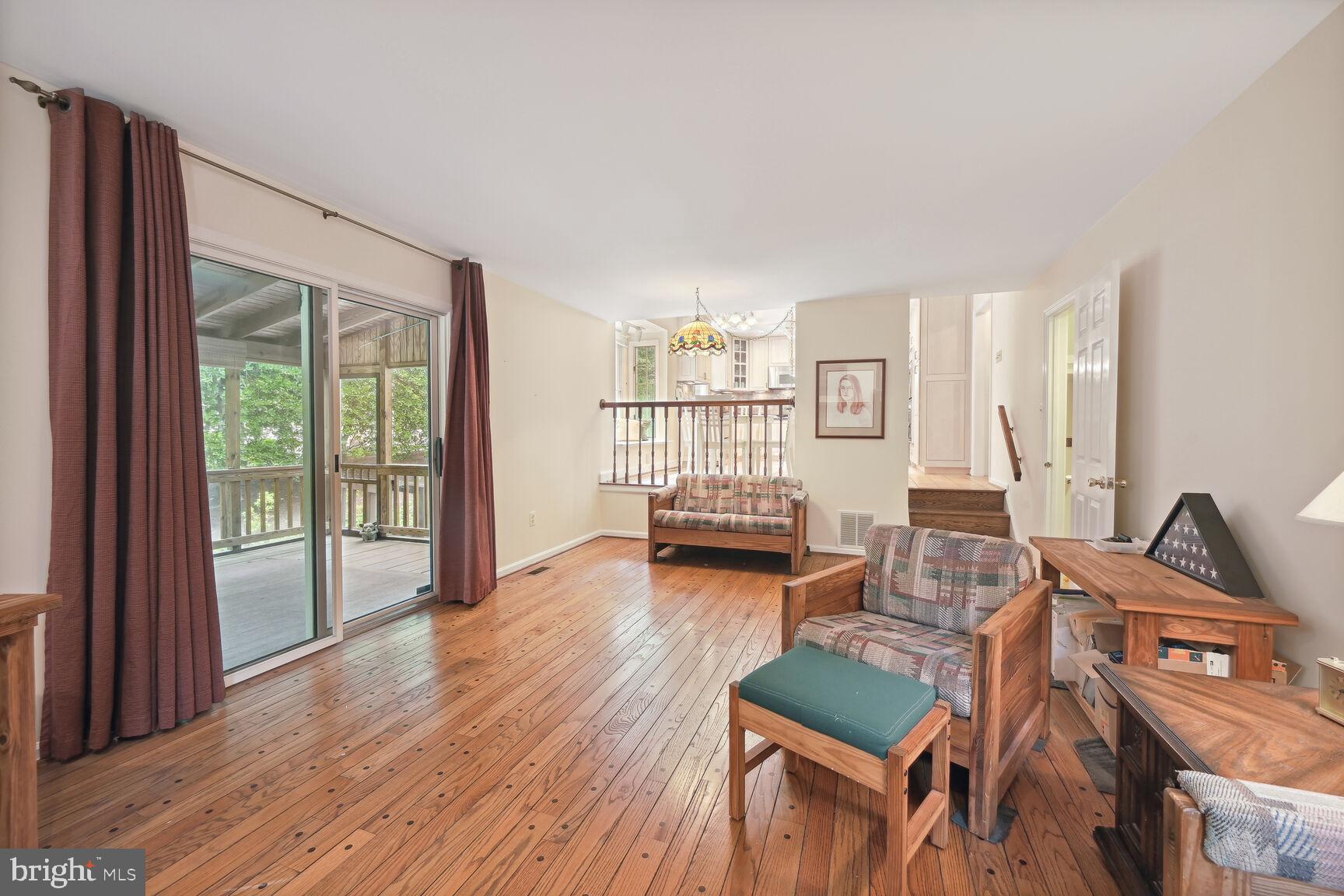 QUAINT ACRES - Residential