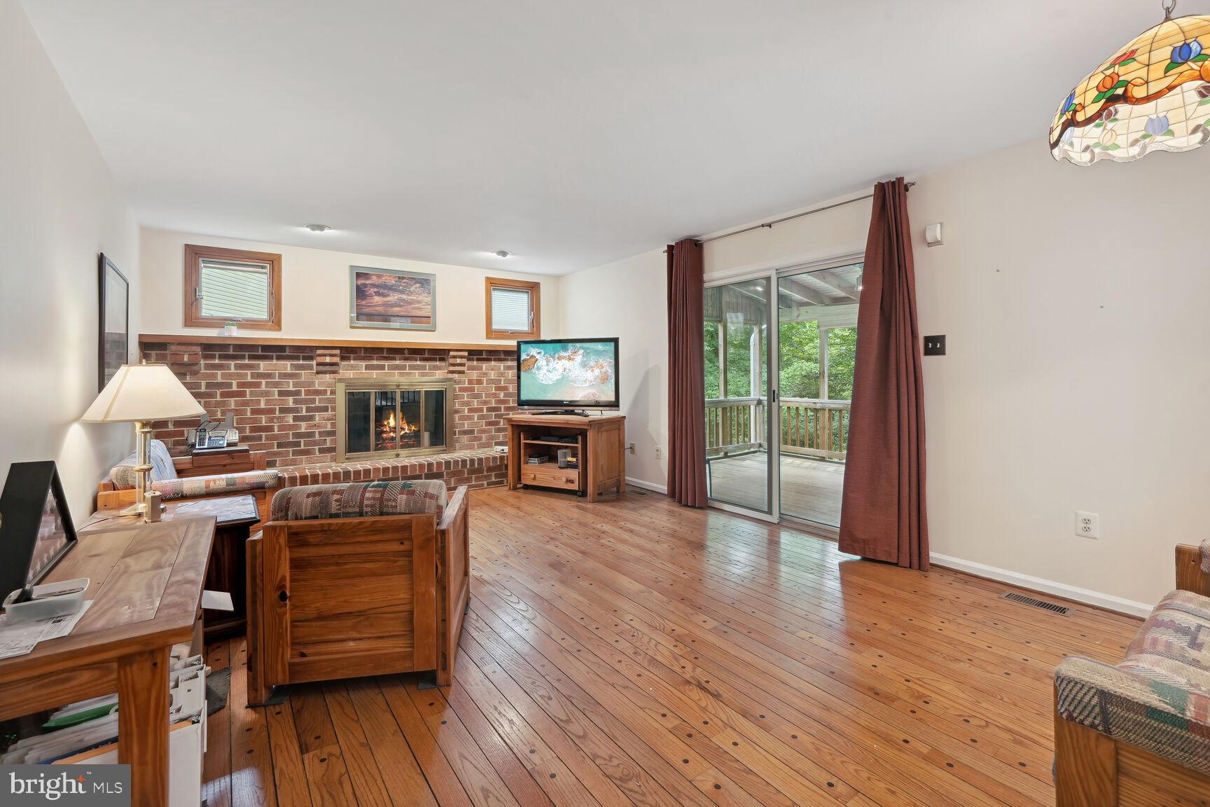 QUAINT ACRES - Residential