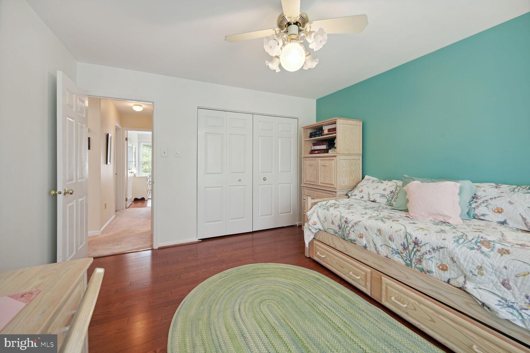 QUAINT ACRES - Residential