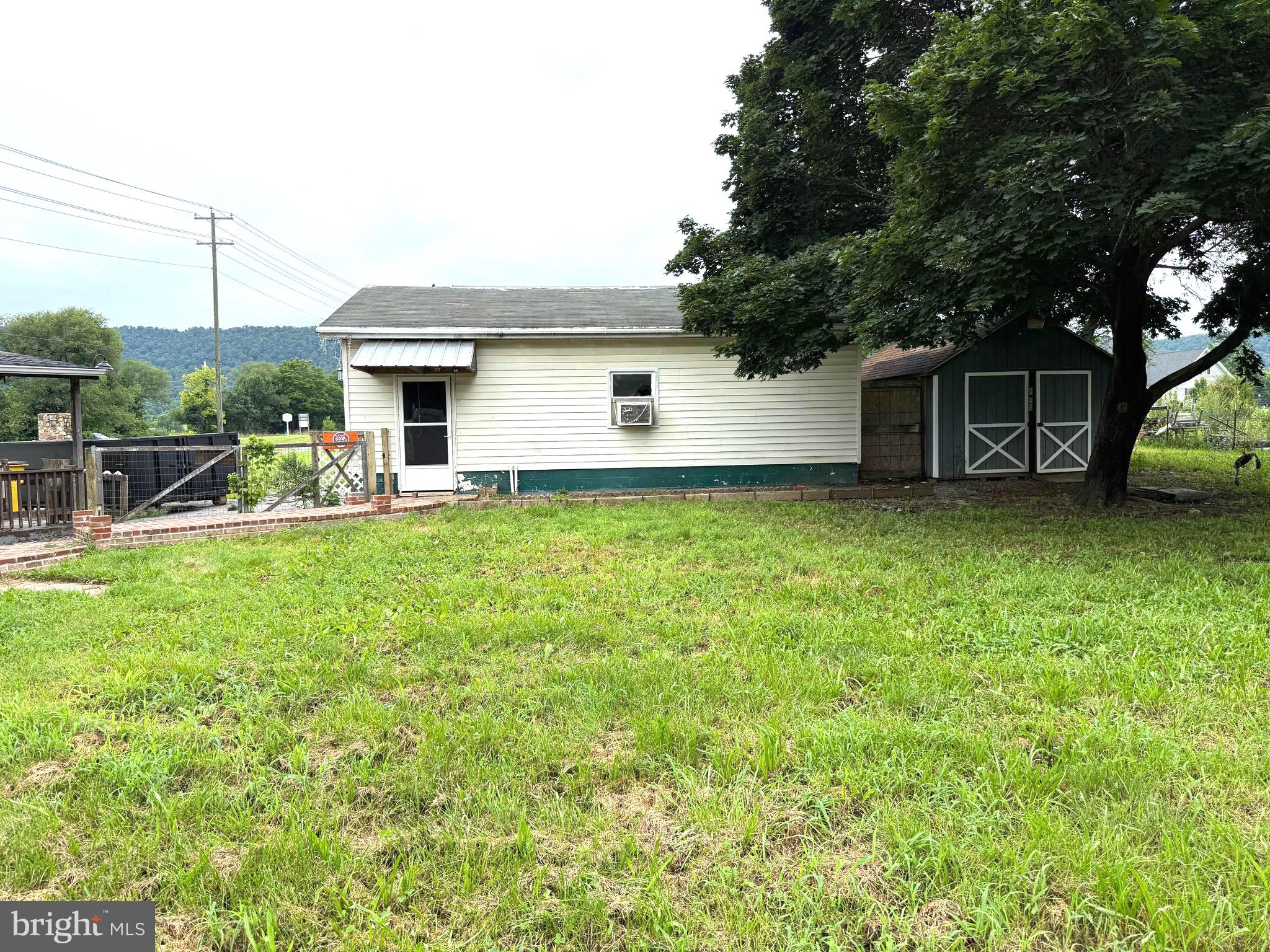 1435 GERRARDSTOWN ROAD