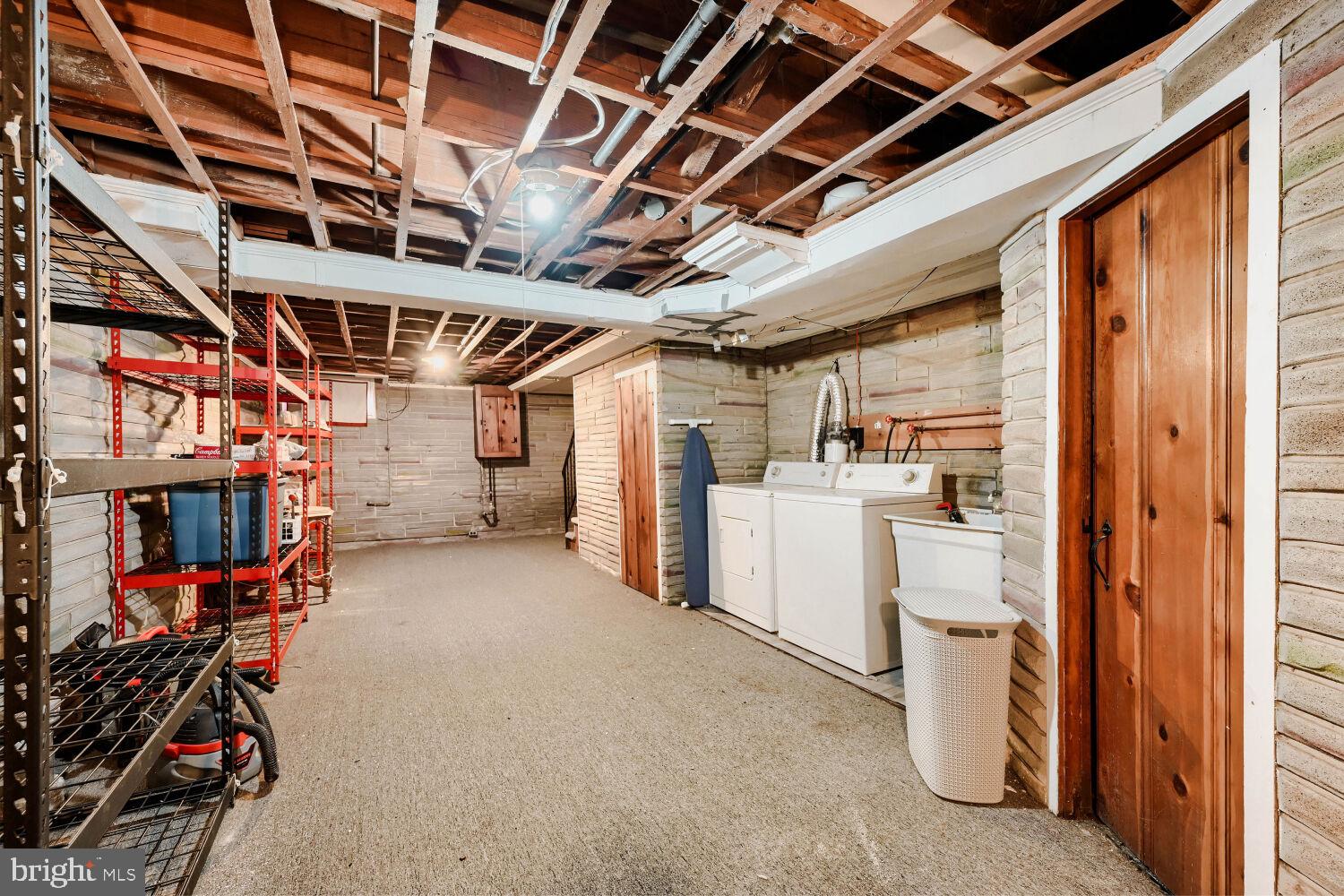 EASTWOOD - Residential