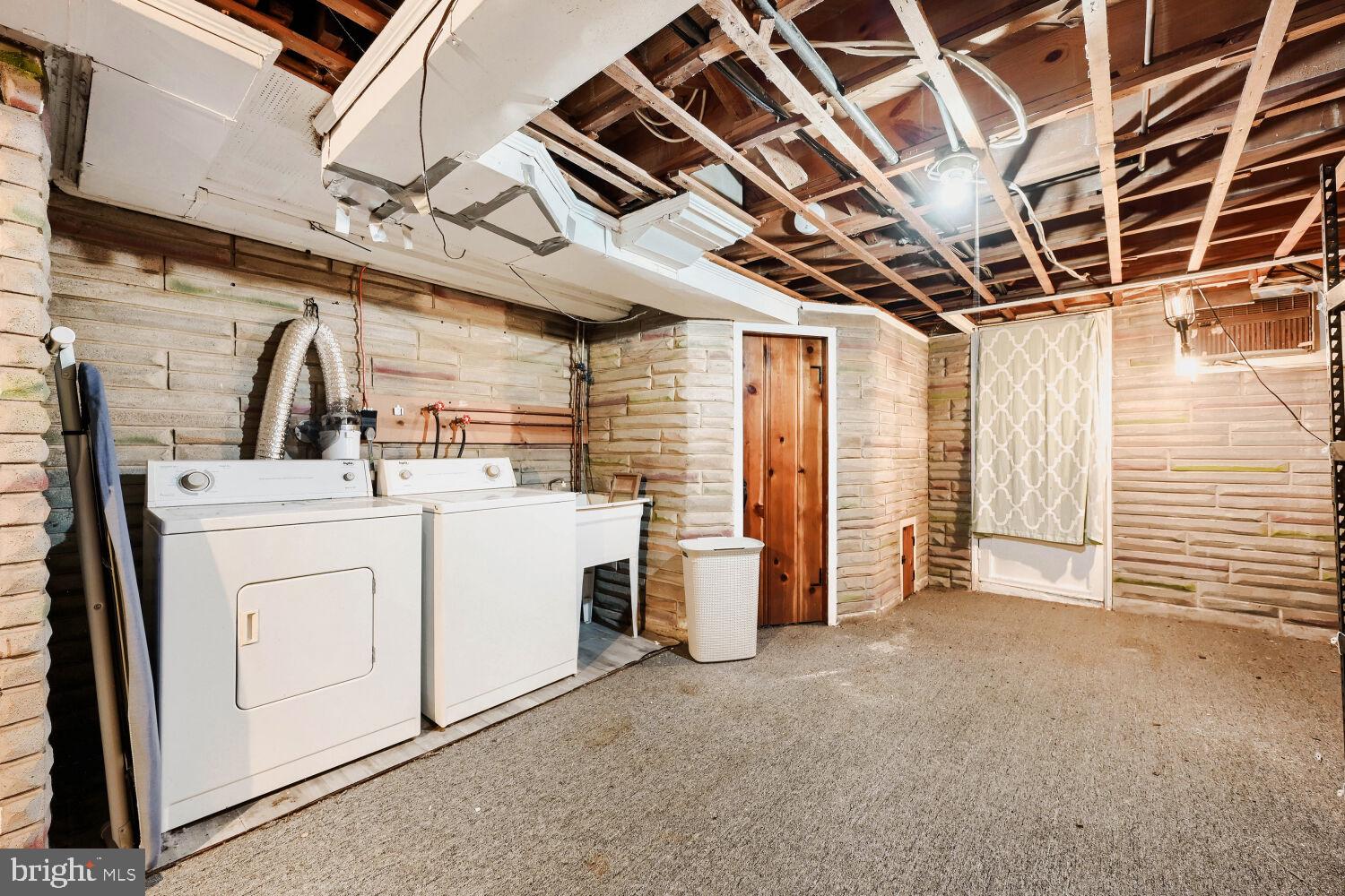 EASTWOOD - Residential