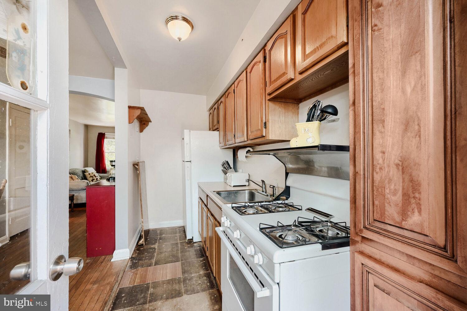 EASTWOOD - Residential