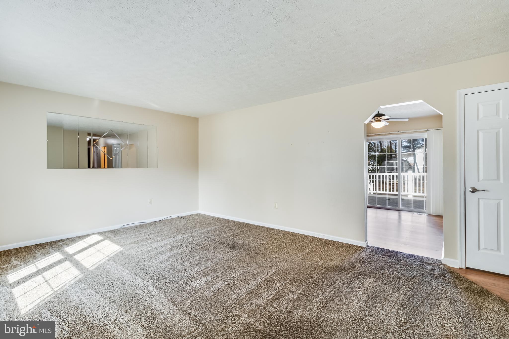 GOLDEN BEACH - Residential