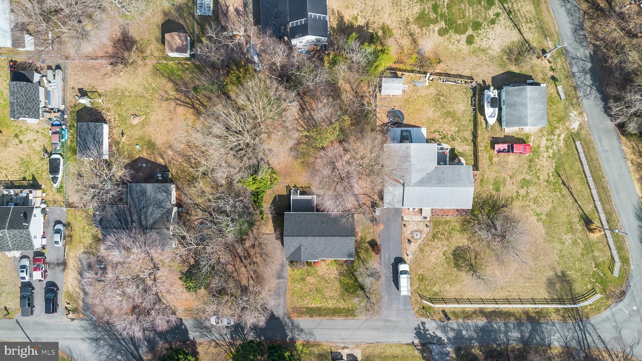 GOLDEN BEACH - Residential