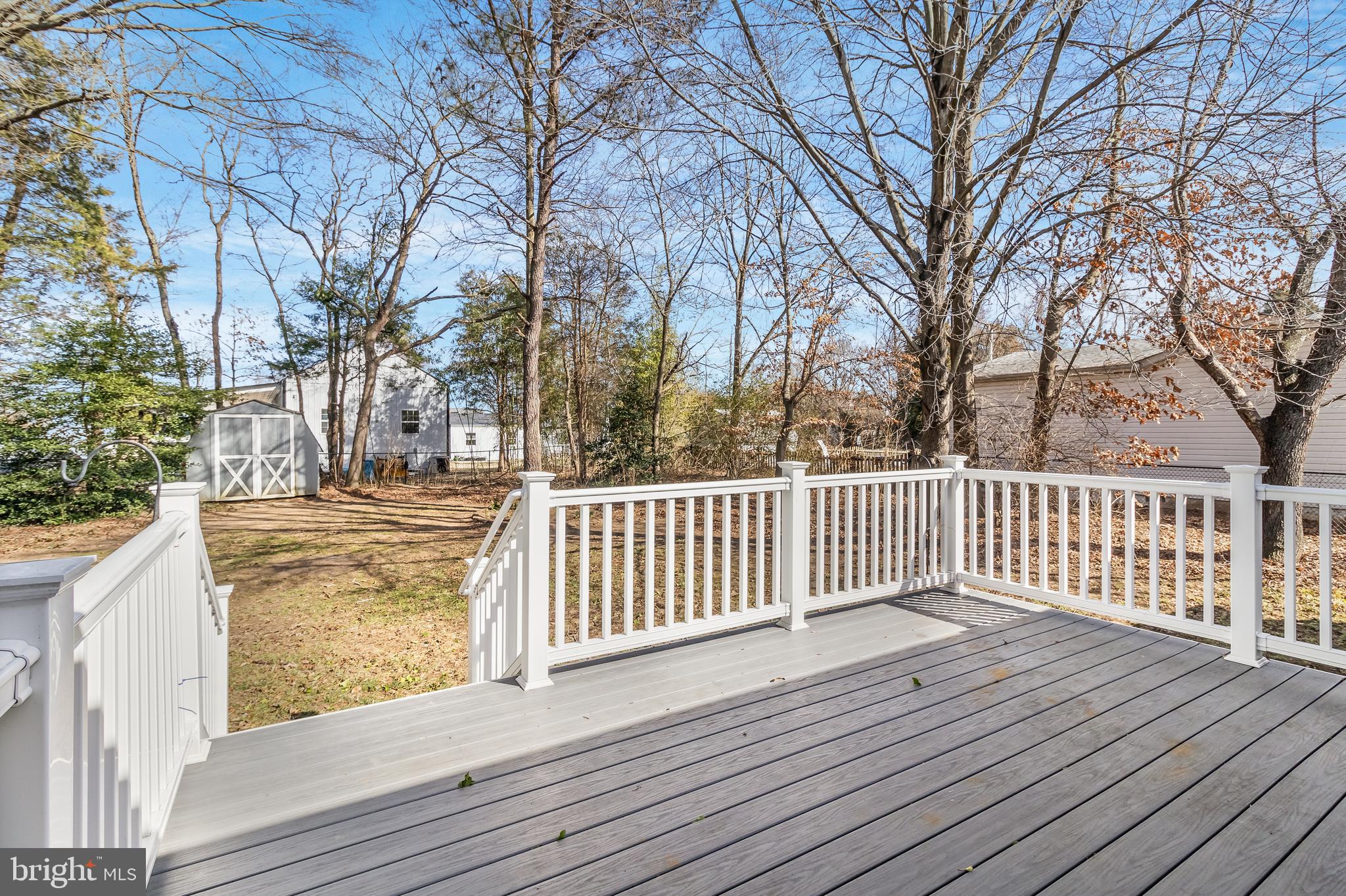 GOLDEN BEACH - Residential