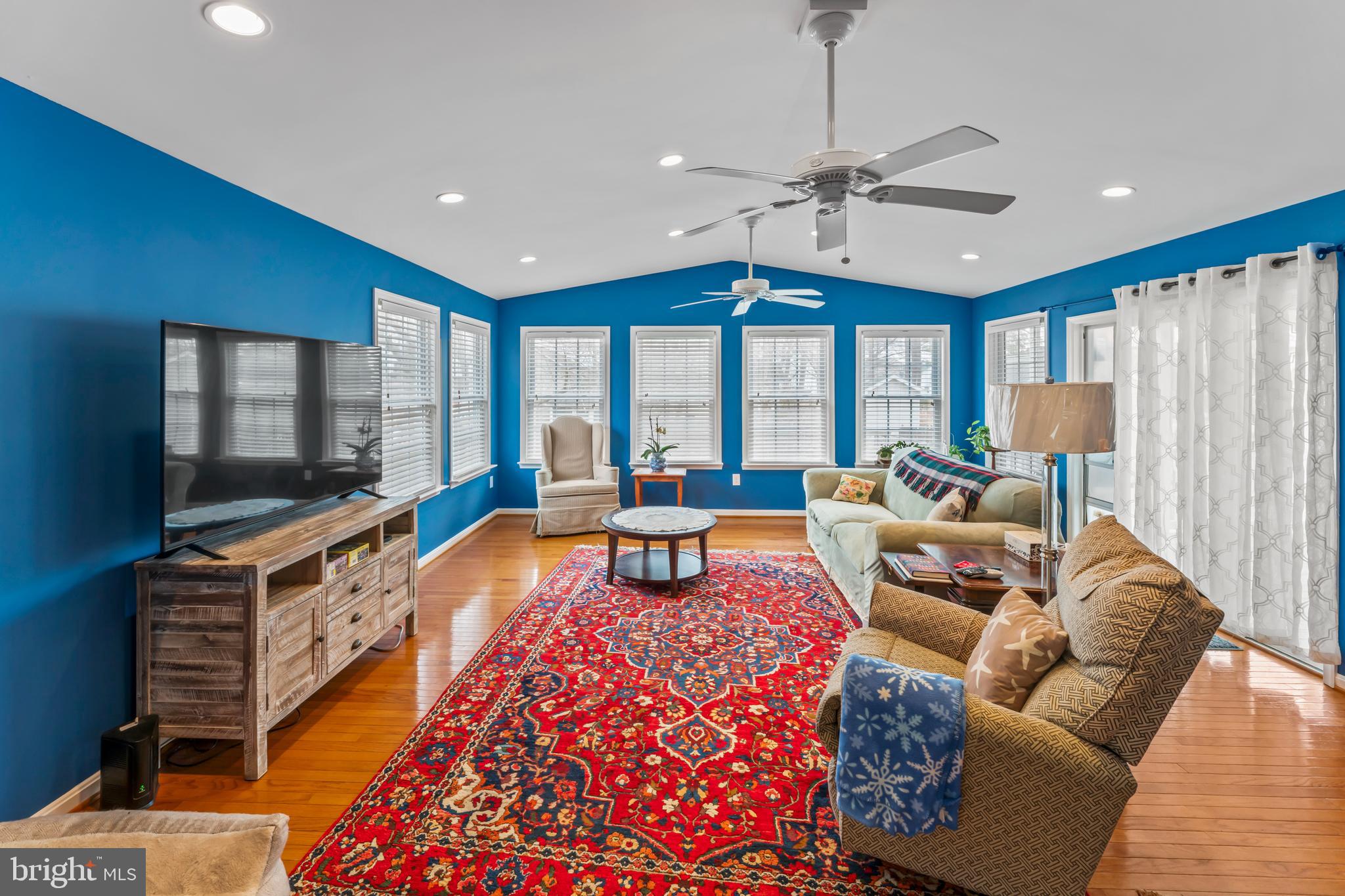 THE POINT - Residential