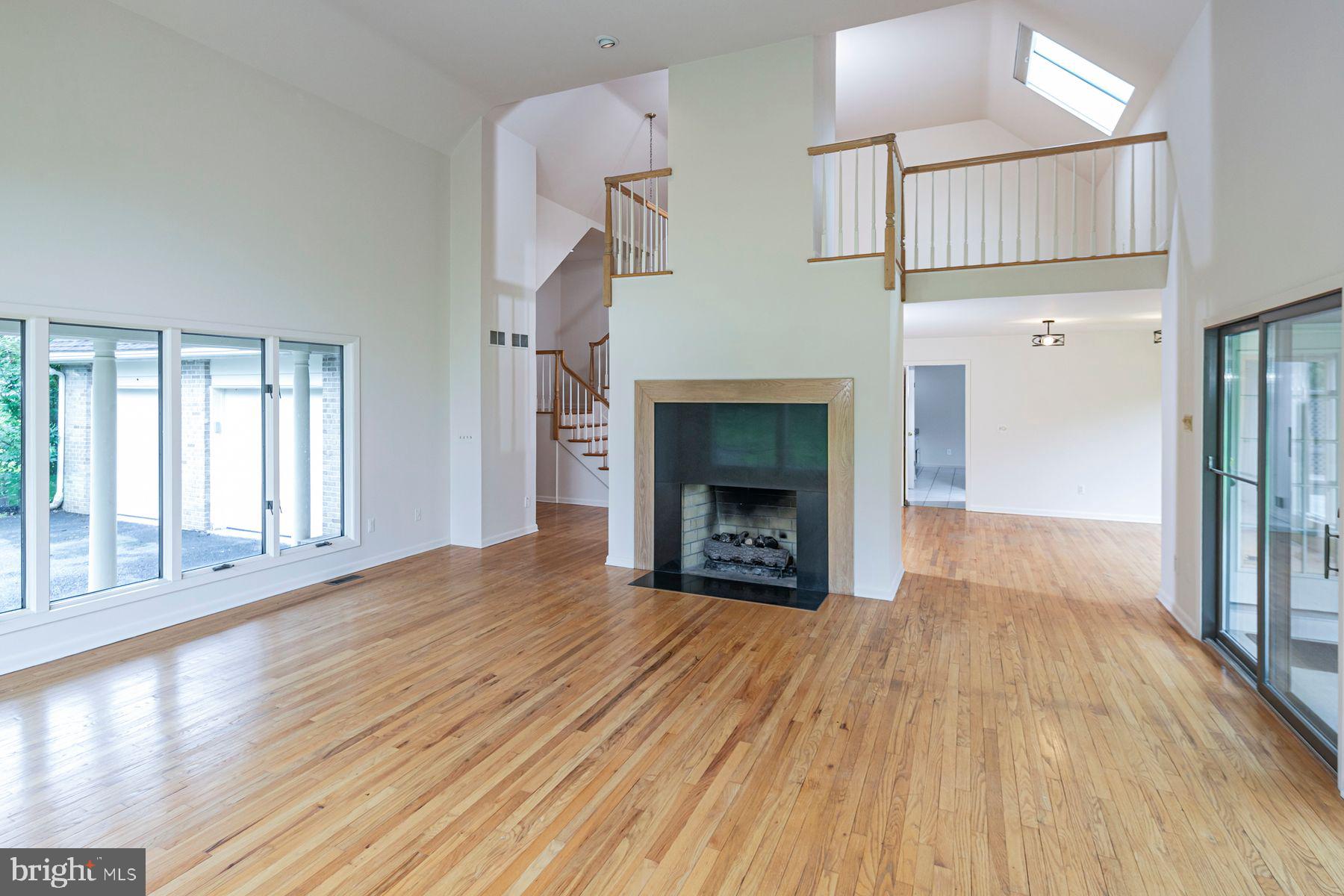 9 KIMBERLY COURT