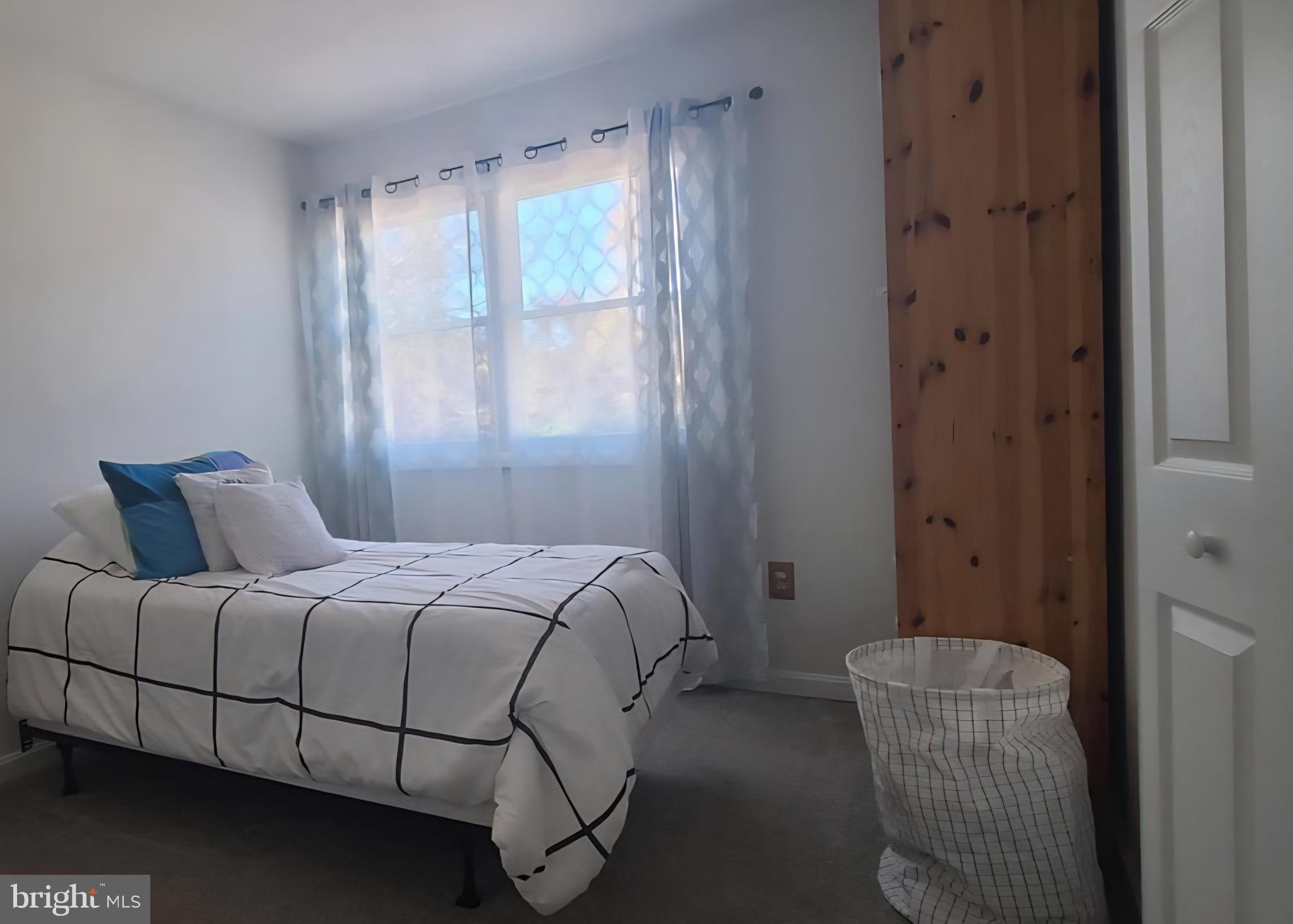 SUGARLAND RUN - Residential Lease