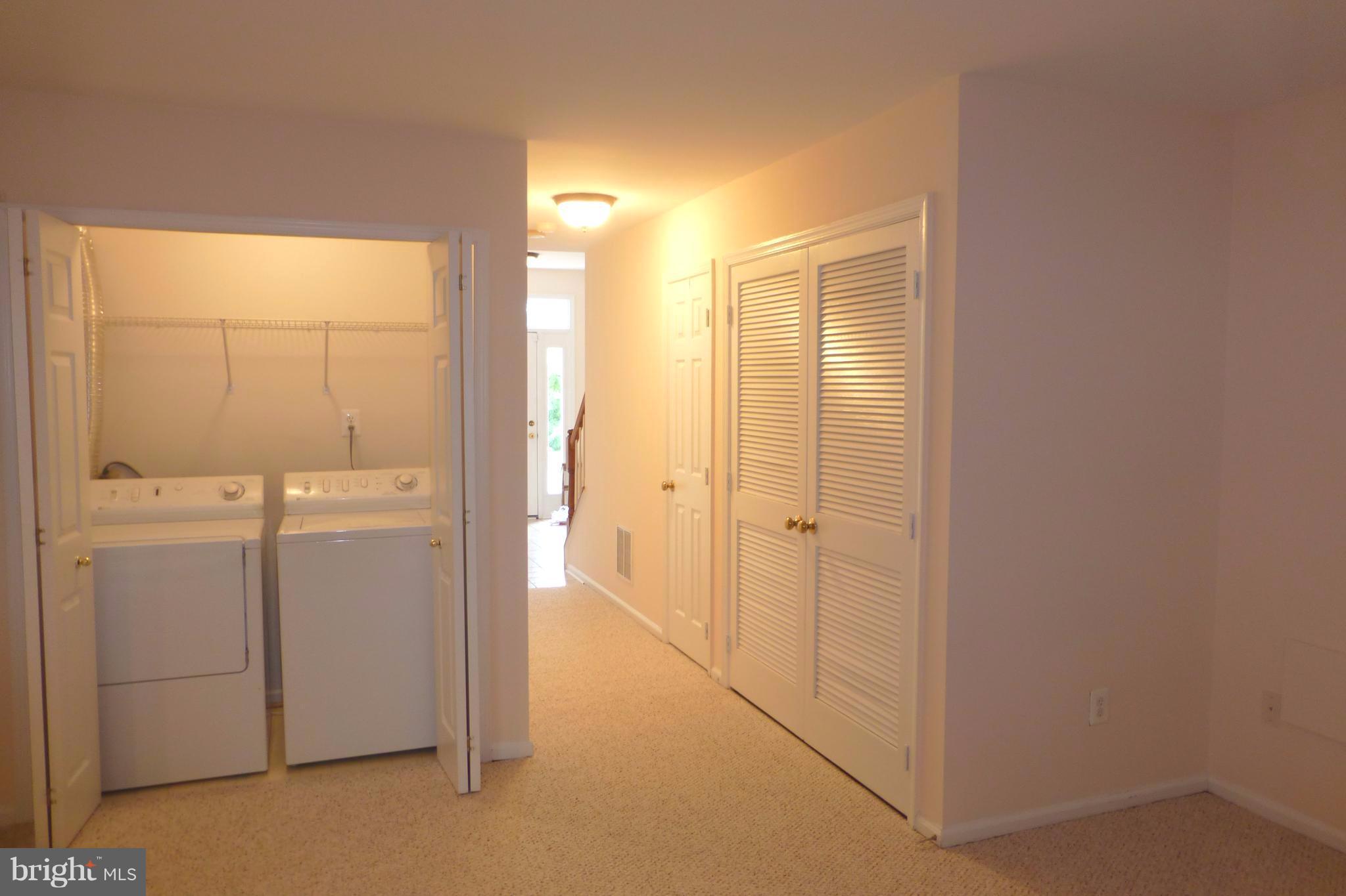 SOUTH RIDING - Residential Lease