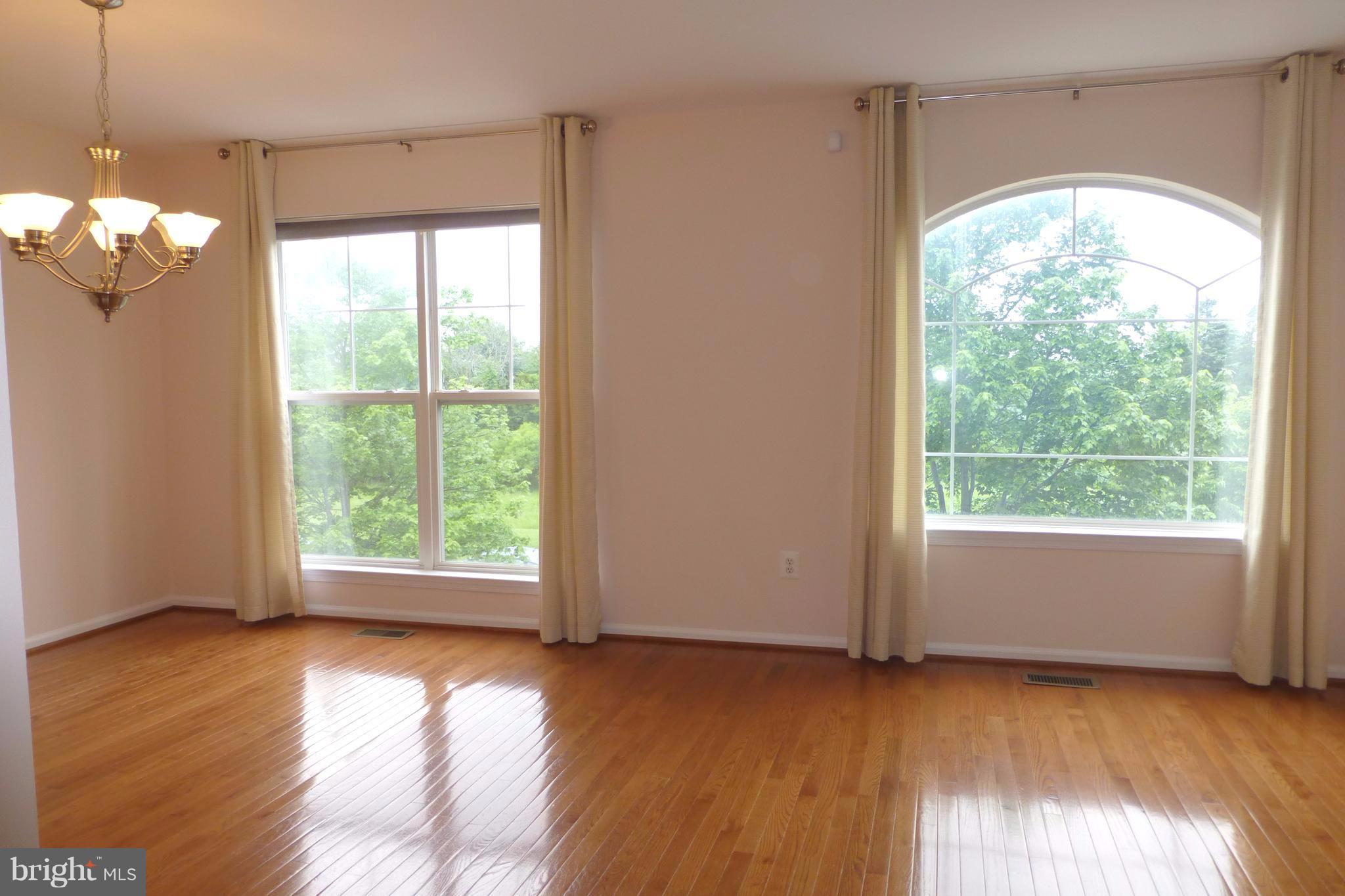 SOUTH RIDING - Residential Lease