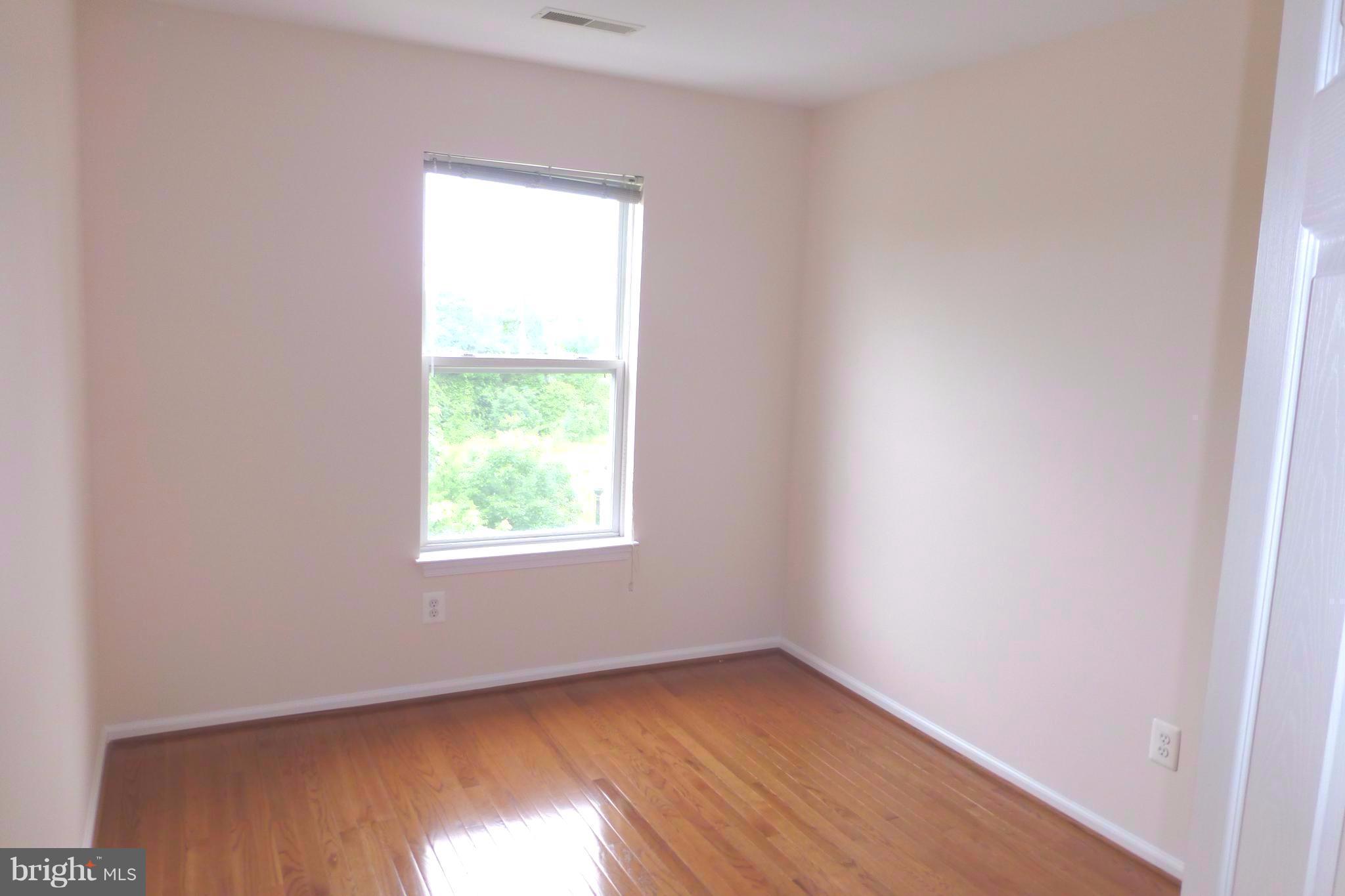 SOUTH RIDING - Residential Lease