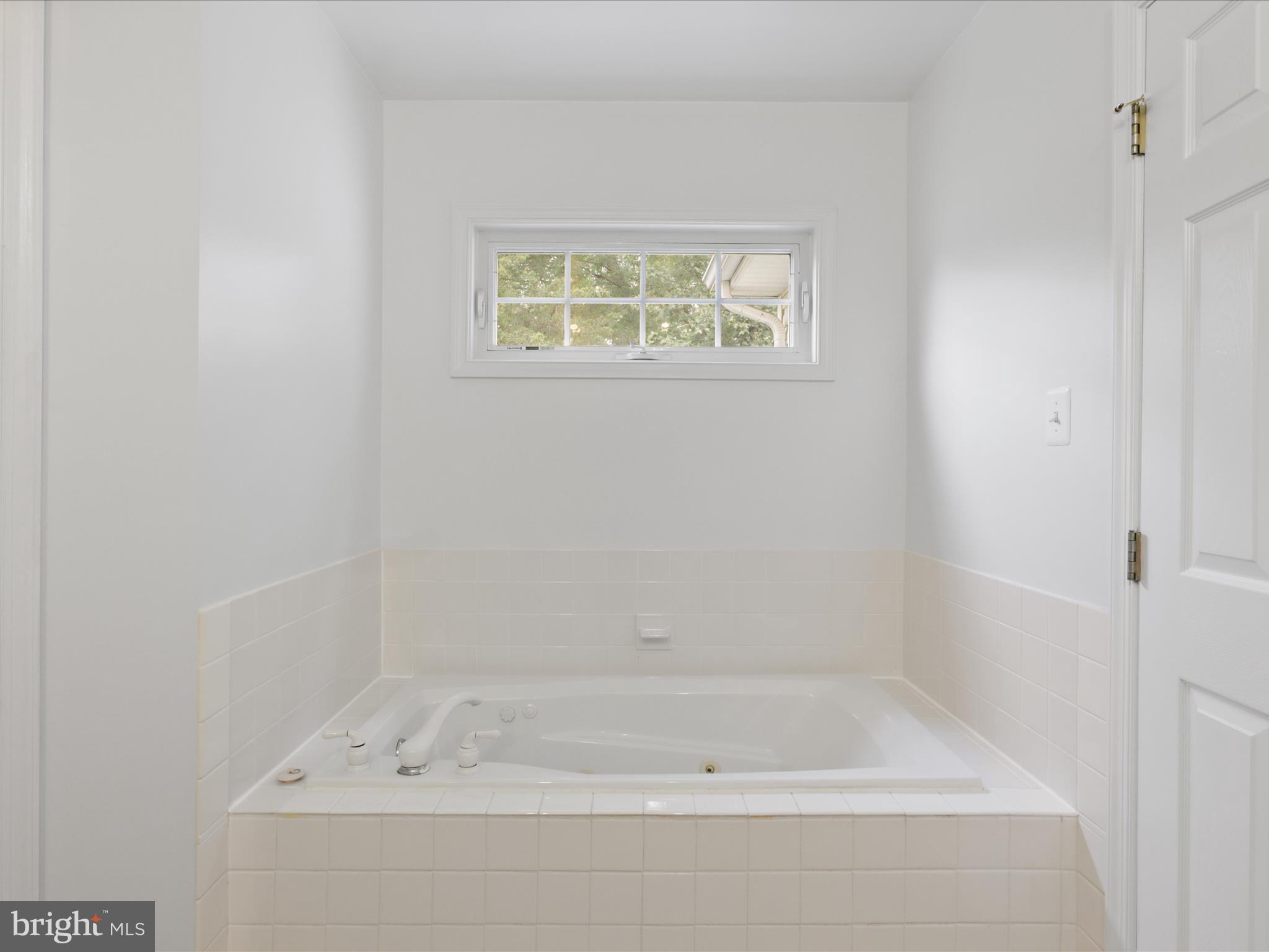 GAINESVILLE ACRES - Residential