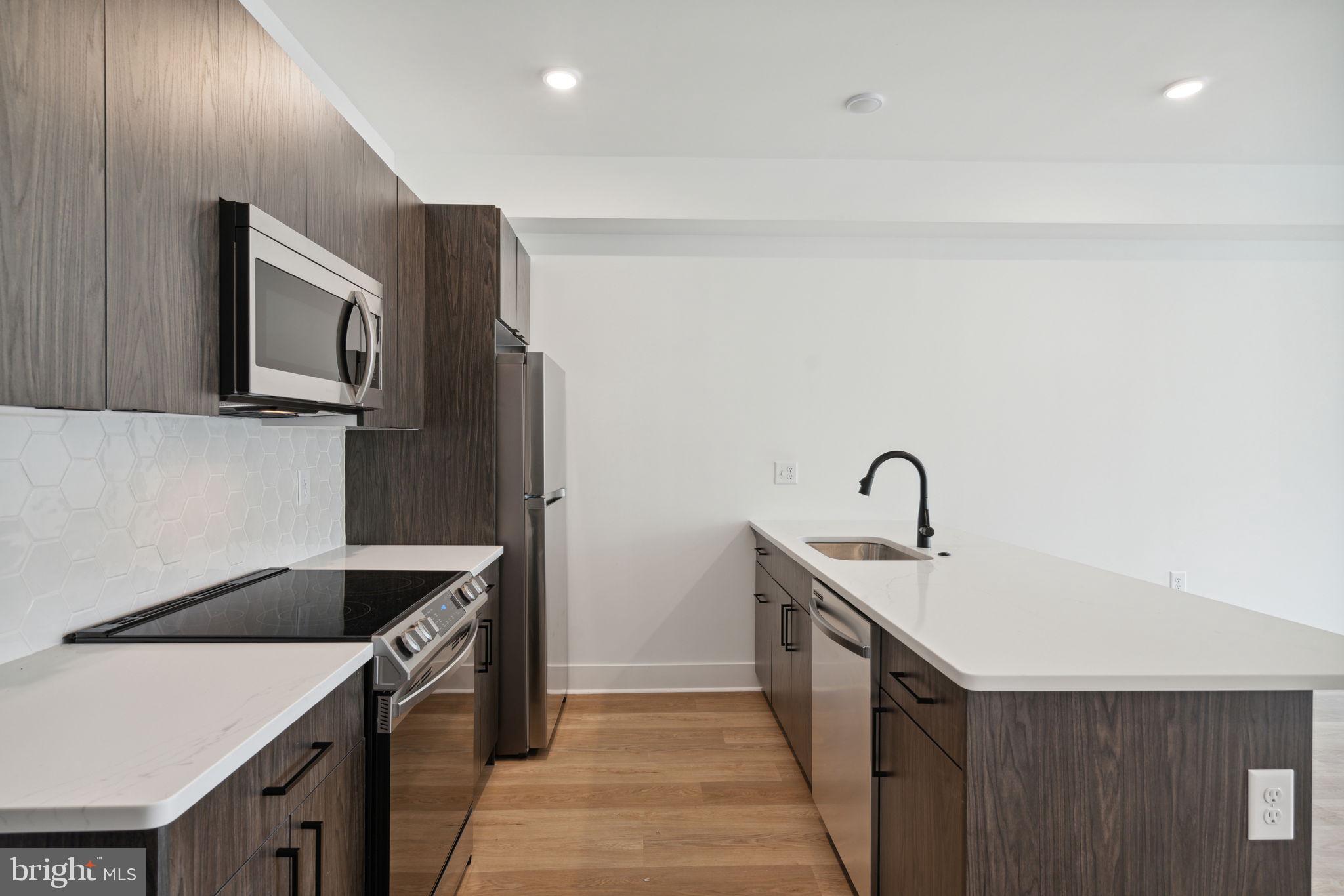 FERN ROCK - Residential Lease