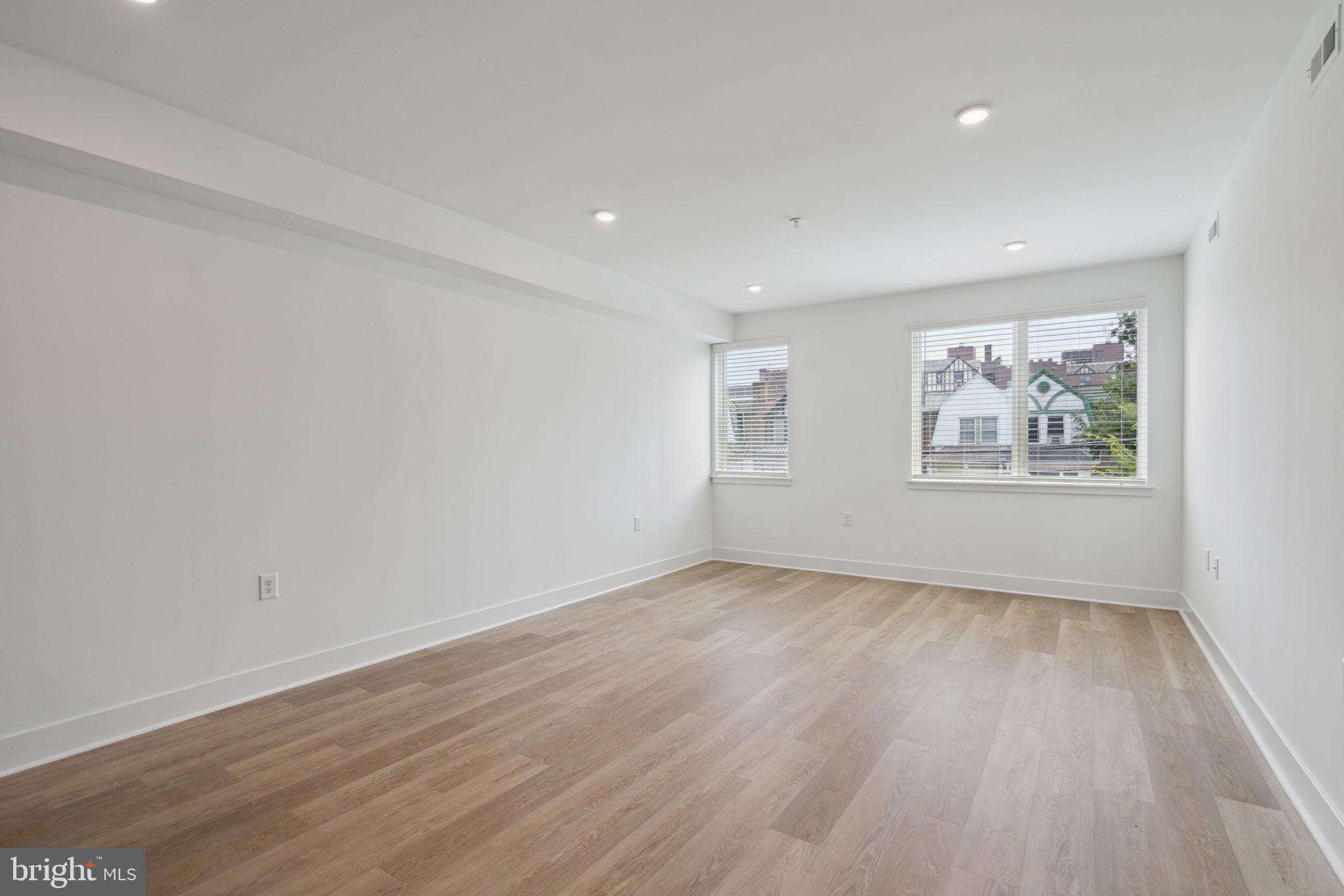 FERN ROCK - Residential Lease