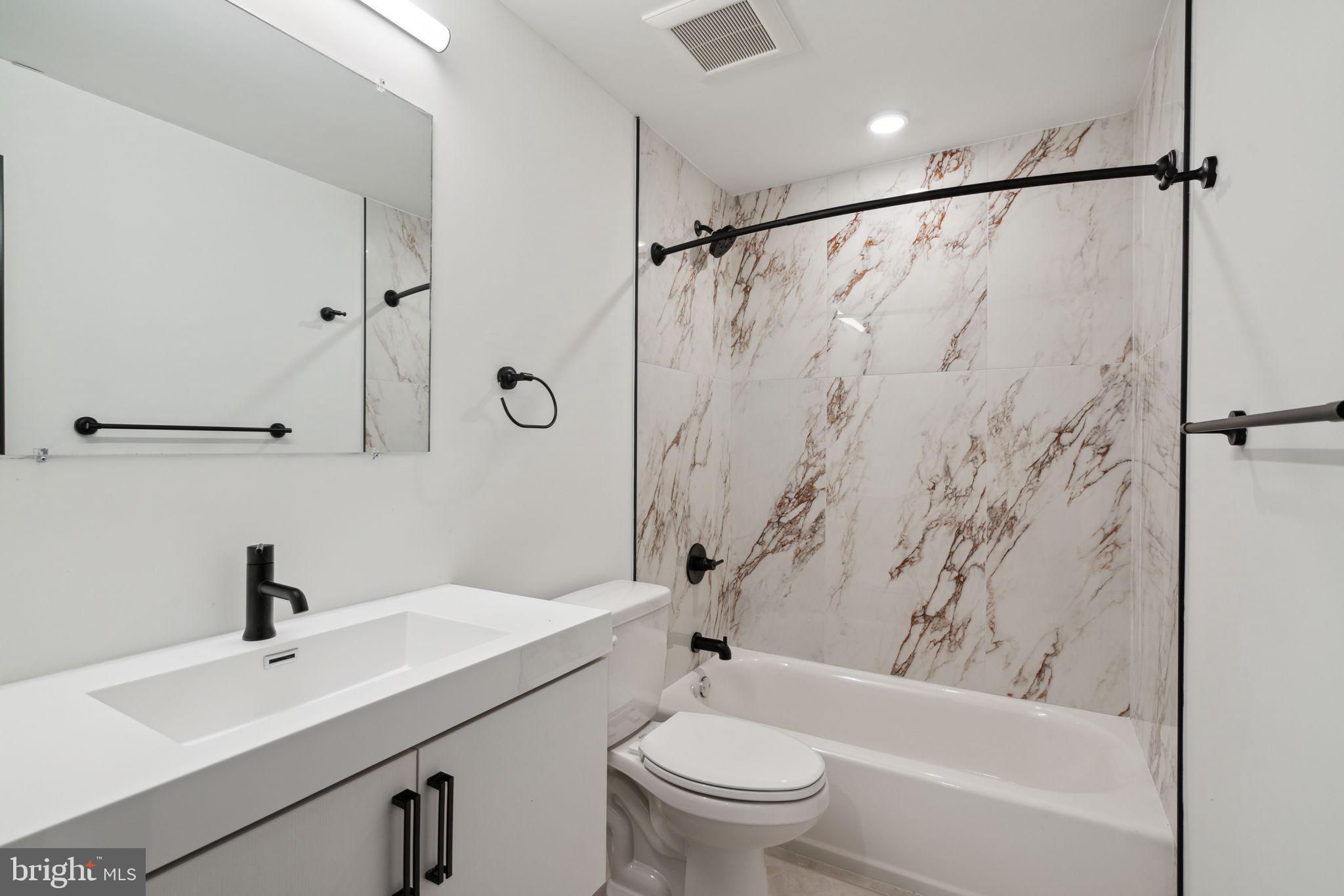 FERN ROCK - Residential Lease