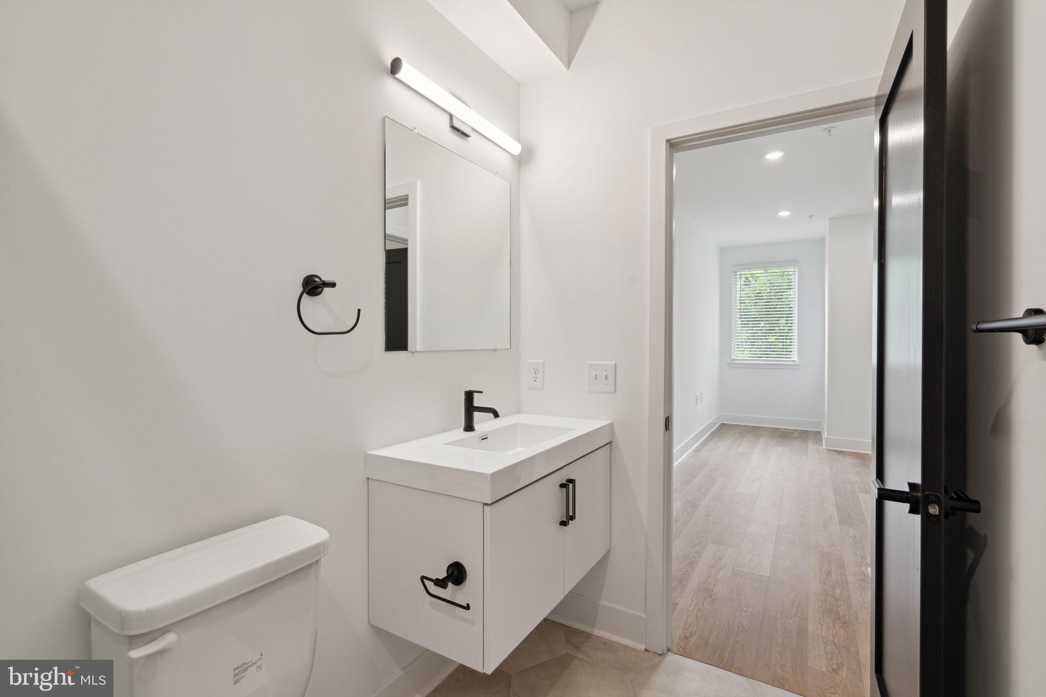 FERN ROCK - Residential Lease