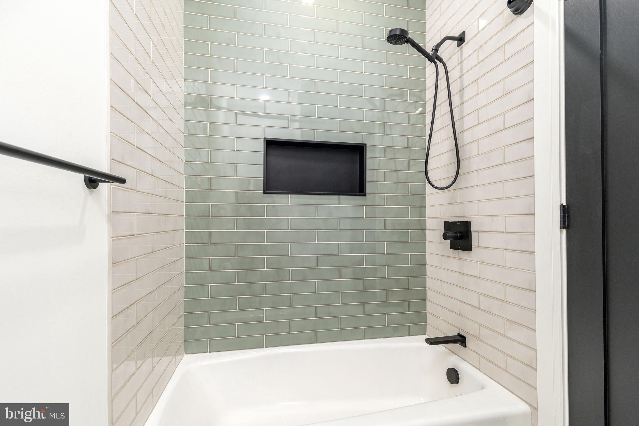 DOYLESTOWN - Residential