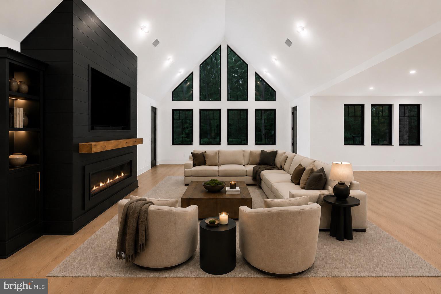 DOYLESTOWN - Residential