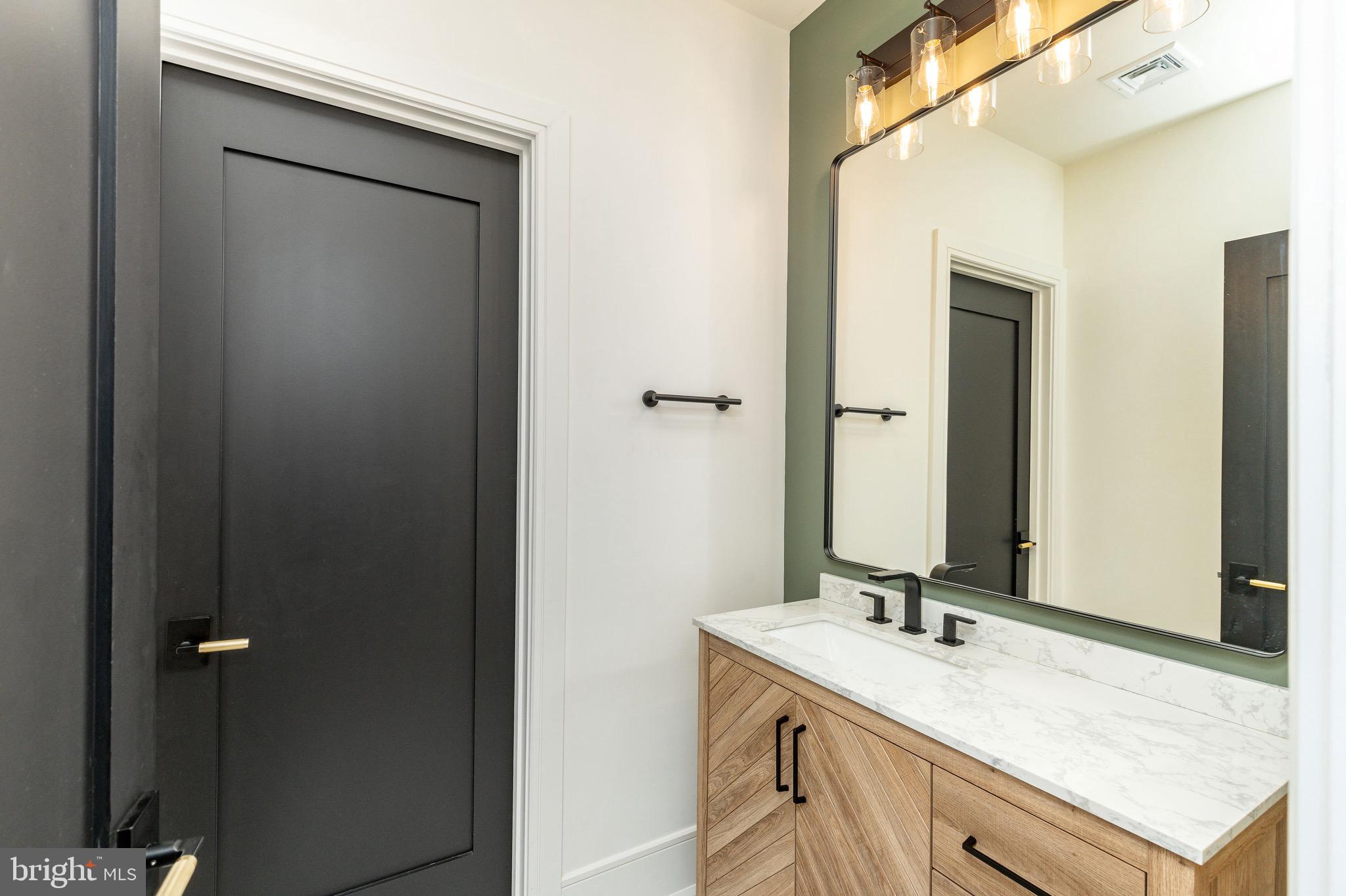 DOYLESTOWN - Residential