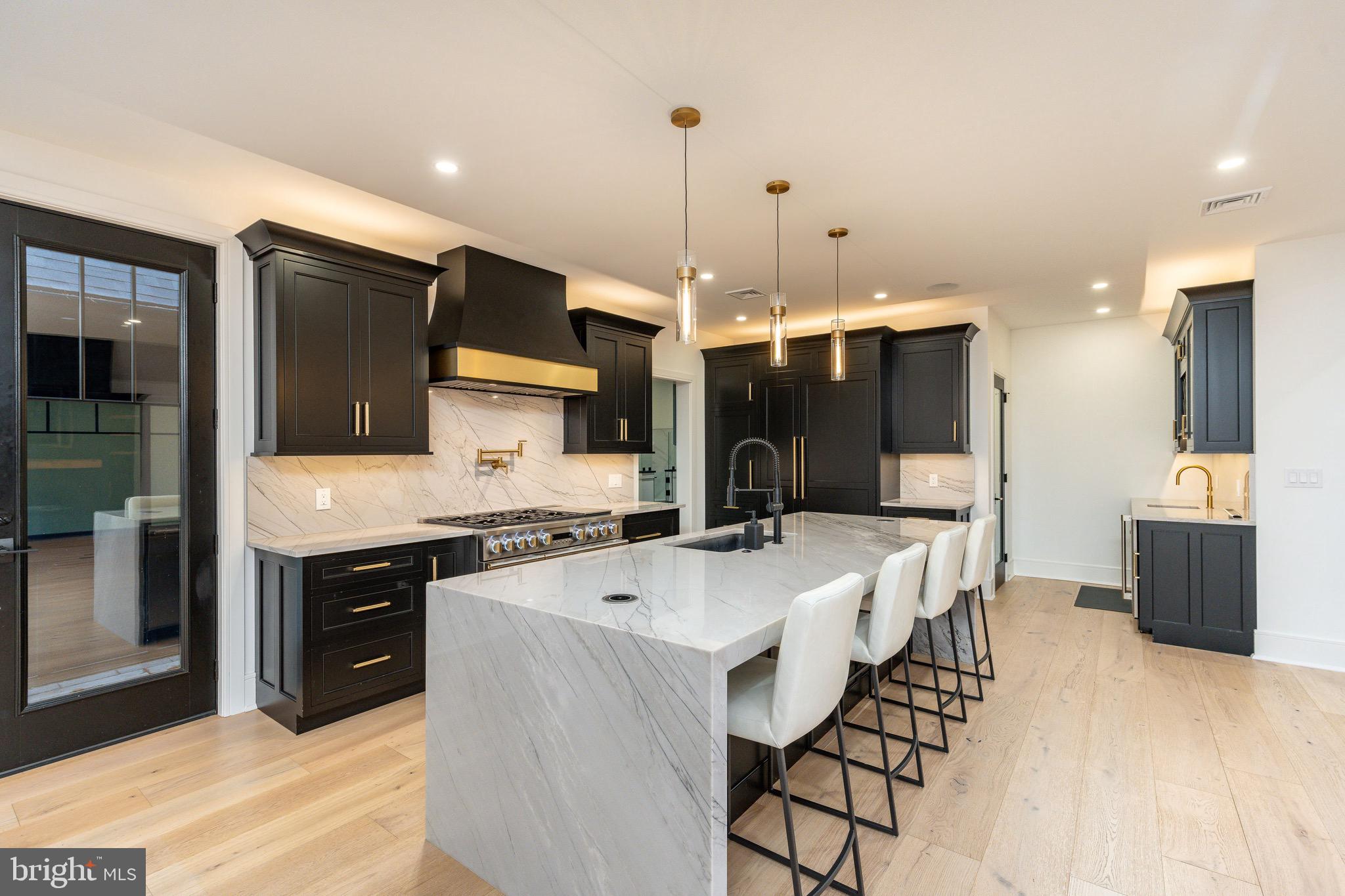 DOYLESTOWN - Residential